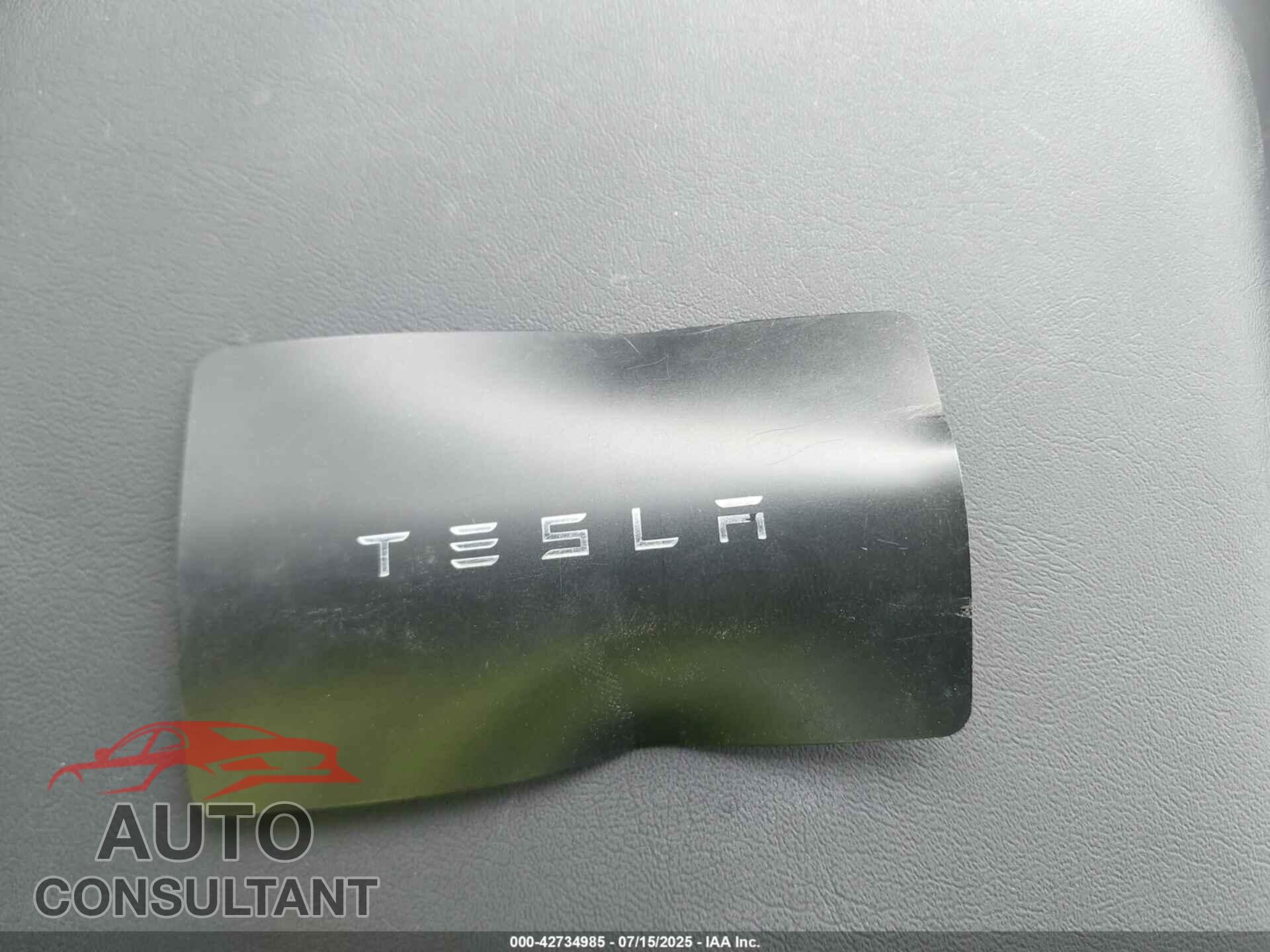TESLA MODEL 3 2023 - 5YJ3E1EA5PF511785
