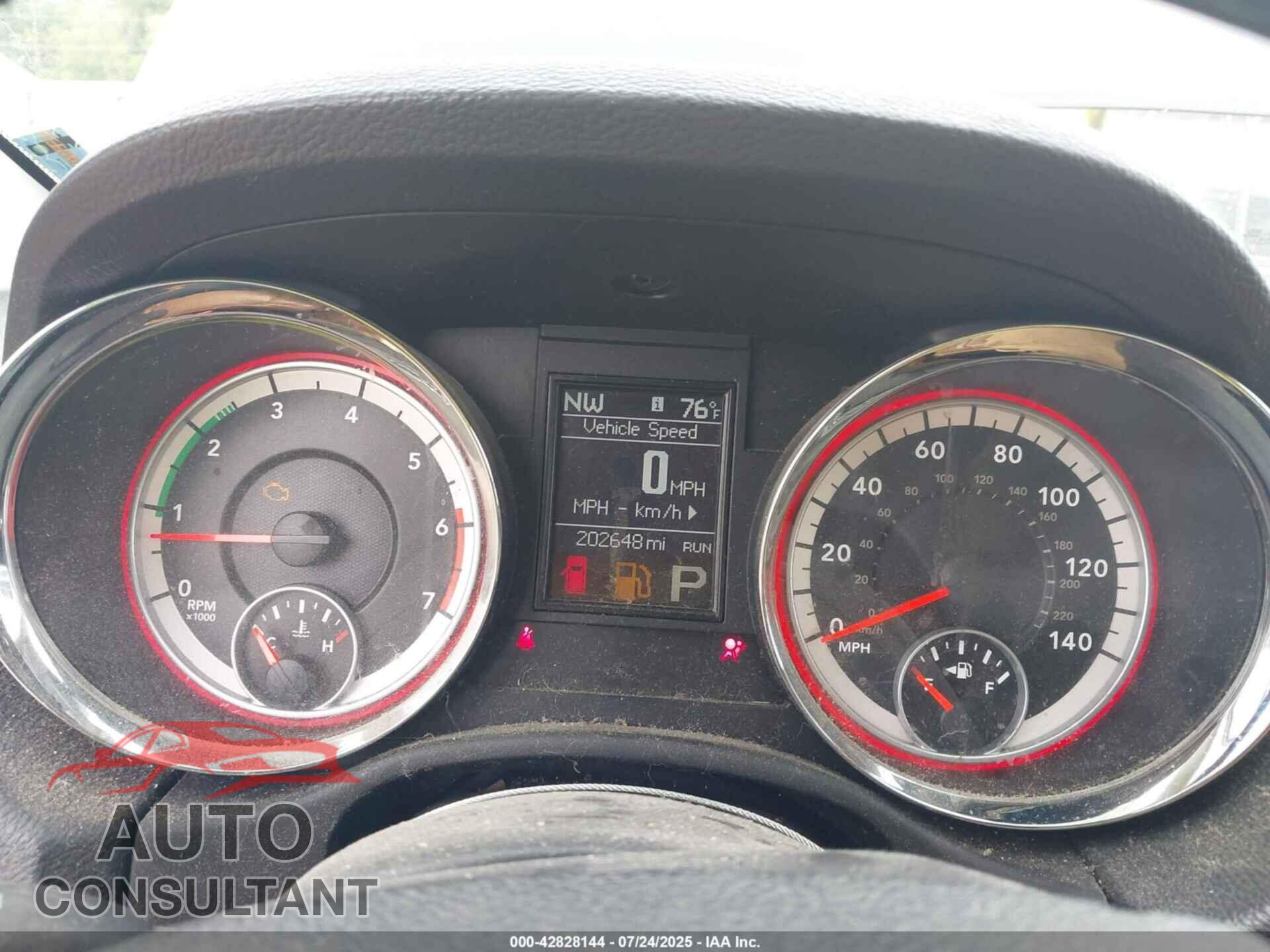 DODGE DURANGO 2013 - 1C4SDJET3DC563618
