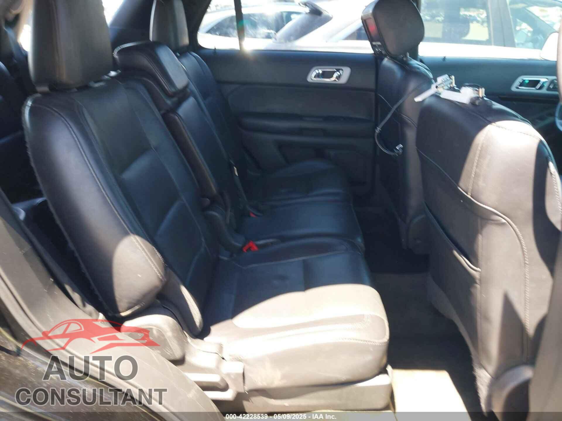 FORD EXPLORER 2014 - 1FM5K7F8XEGB01109
