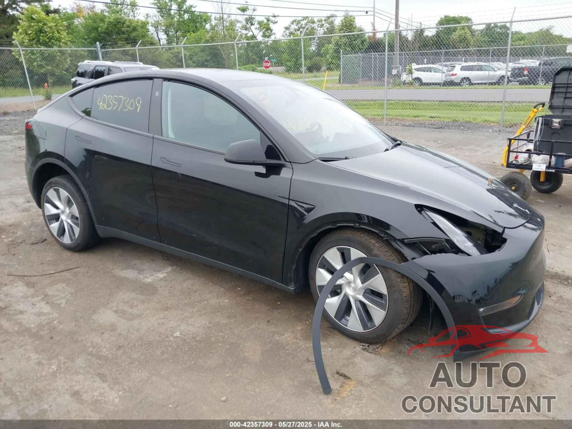 TESLA MODEL Y 2023 - 7SAYGDEE7PF874595