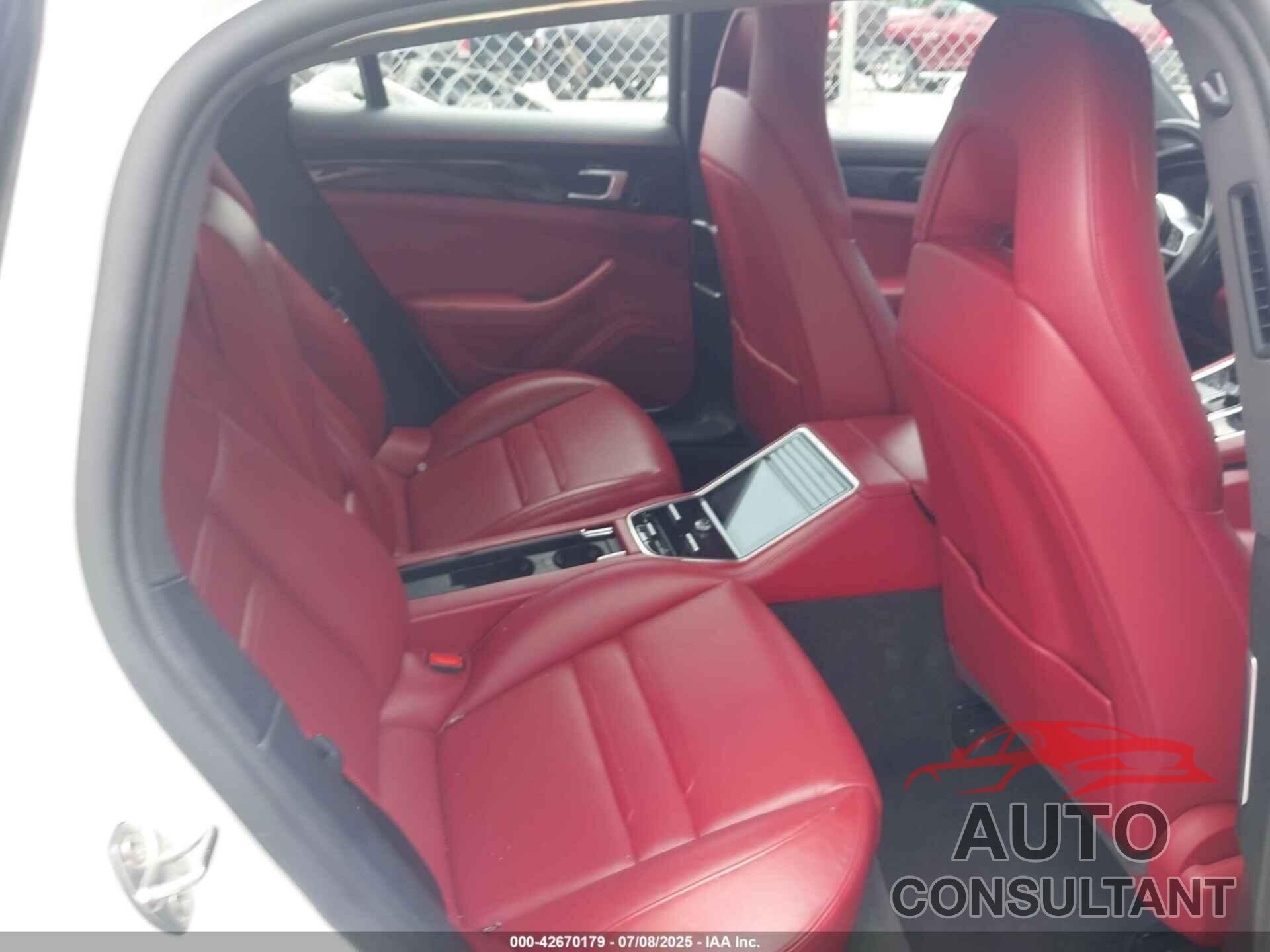 PORSCHE PANAMERA 2018 - WP0AA2A71JL117949
