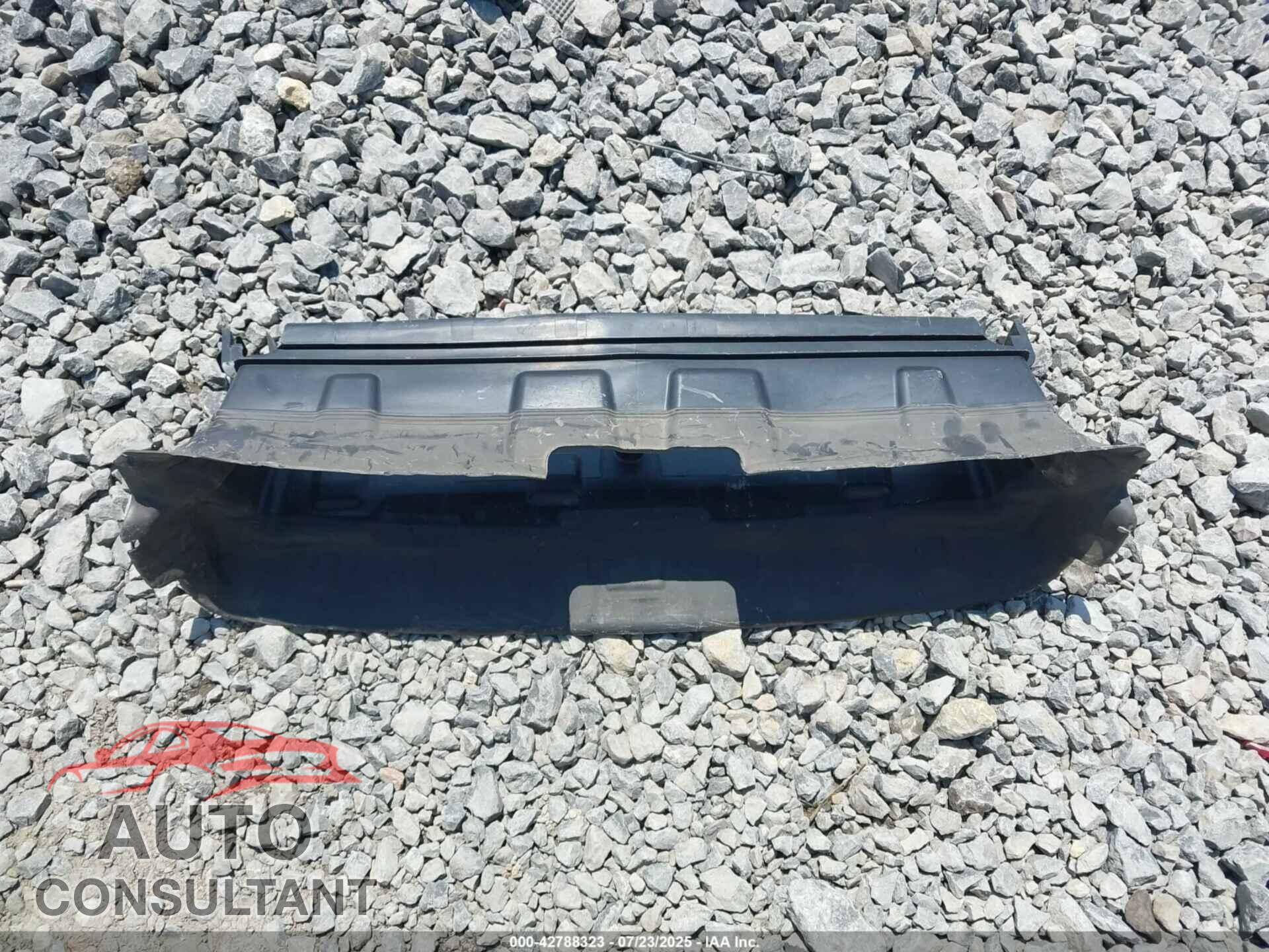 FORD FOCUS 2017 - 1FADP3F26HL298920