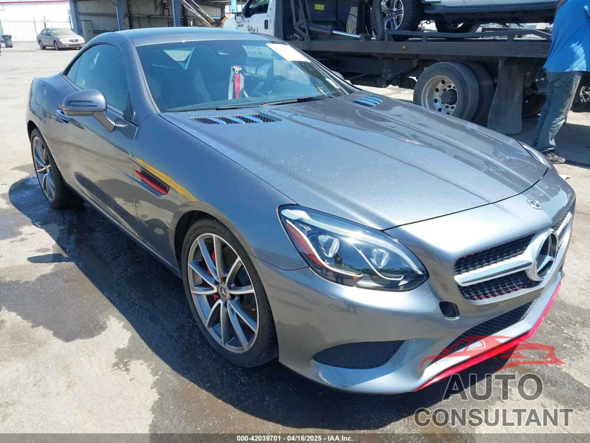 MERCEDES-BENZ SLC 300 2018 - WDDPK3JAXJF148095