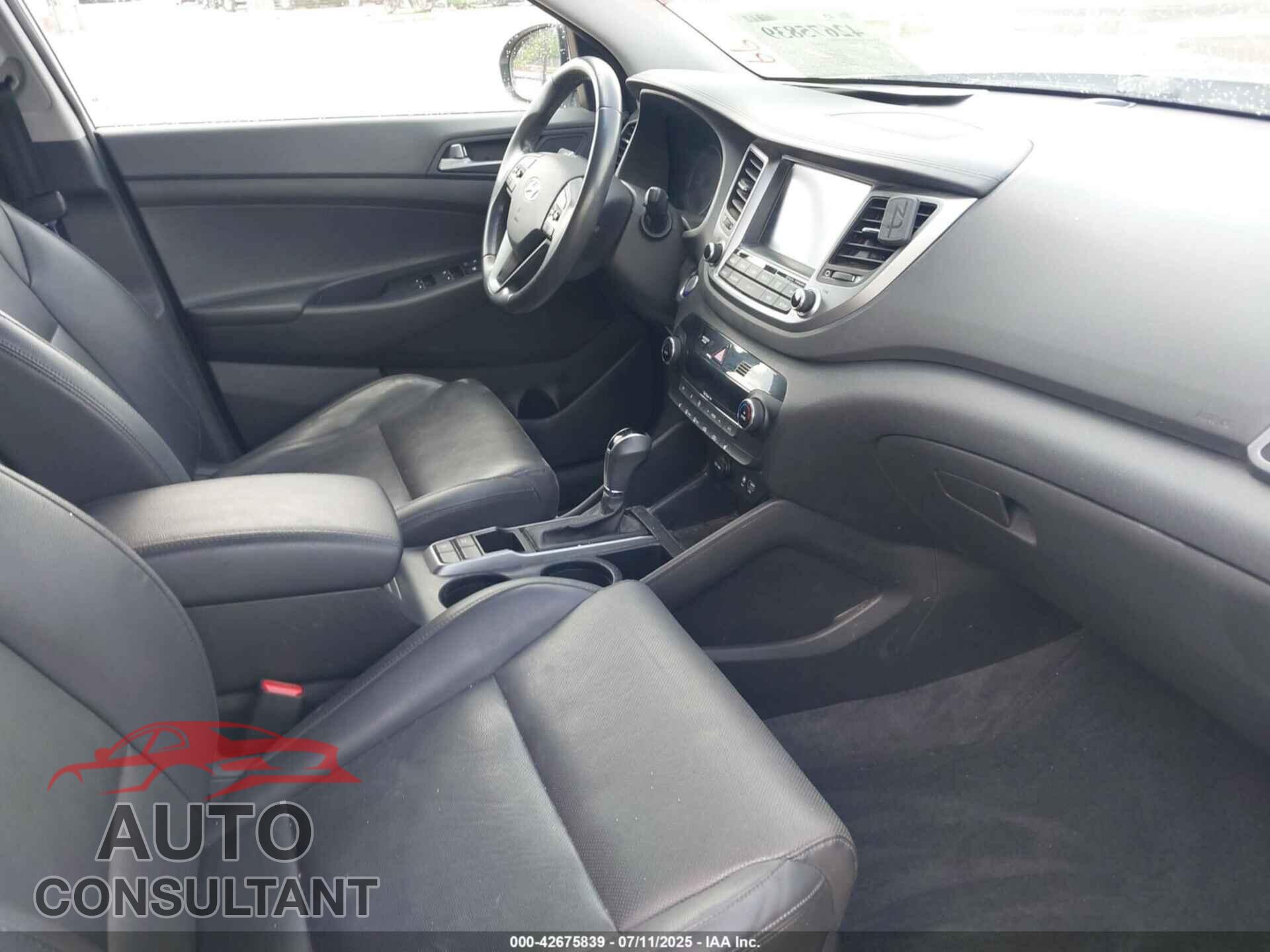 HYUNDAI TUCSON 2016 - KM8J33A21GU106937