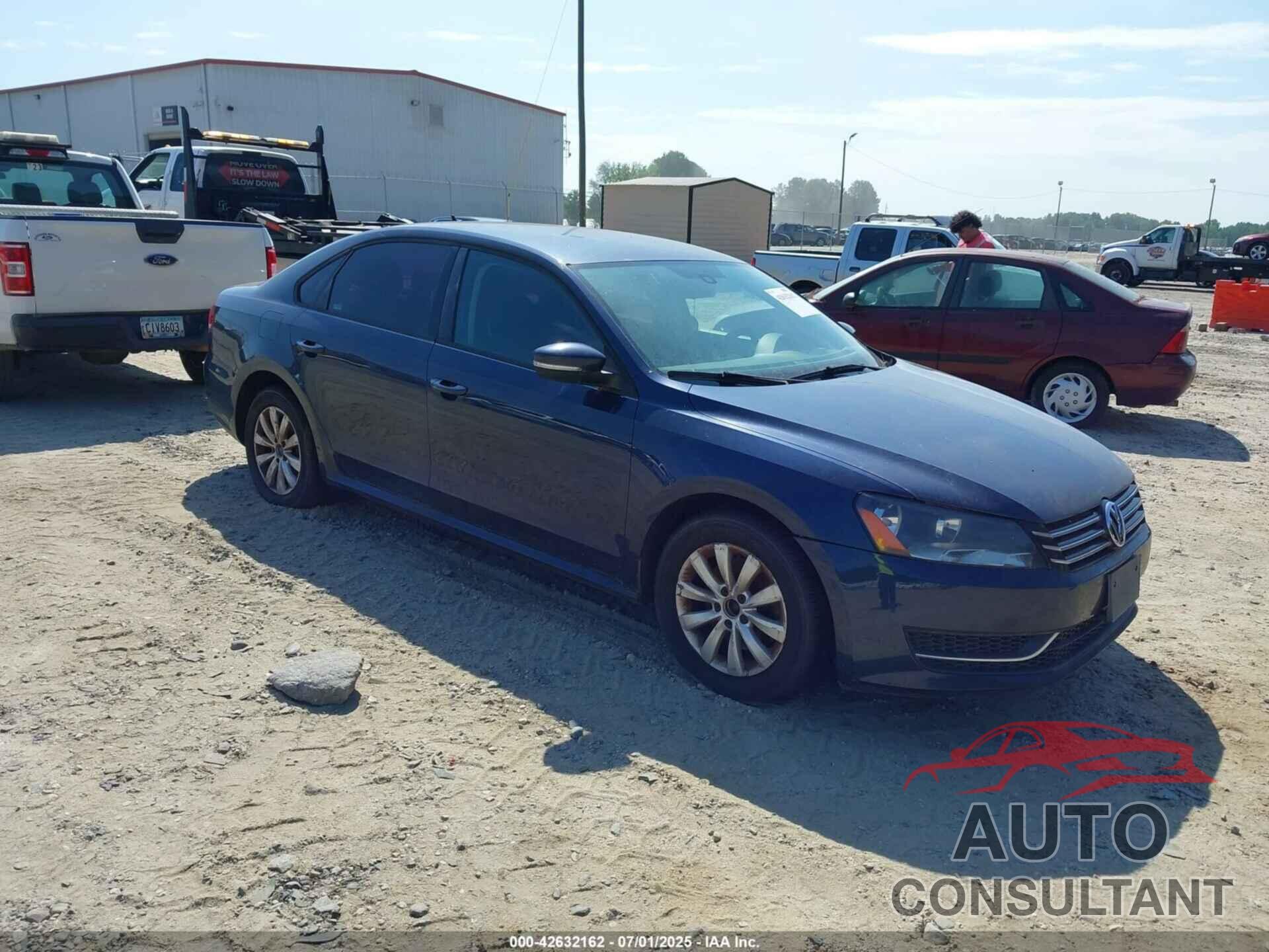 VOLKSWAGEN PASSAT 2013 - 1VWAP7A31DC021765
