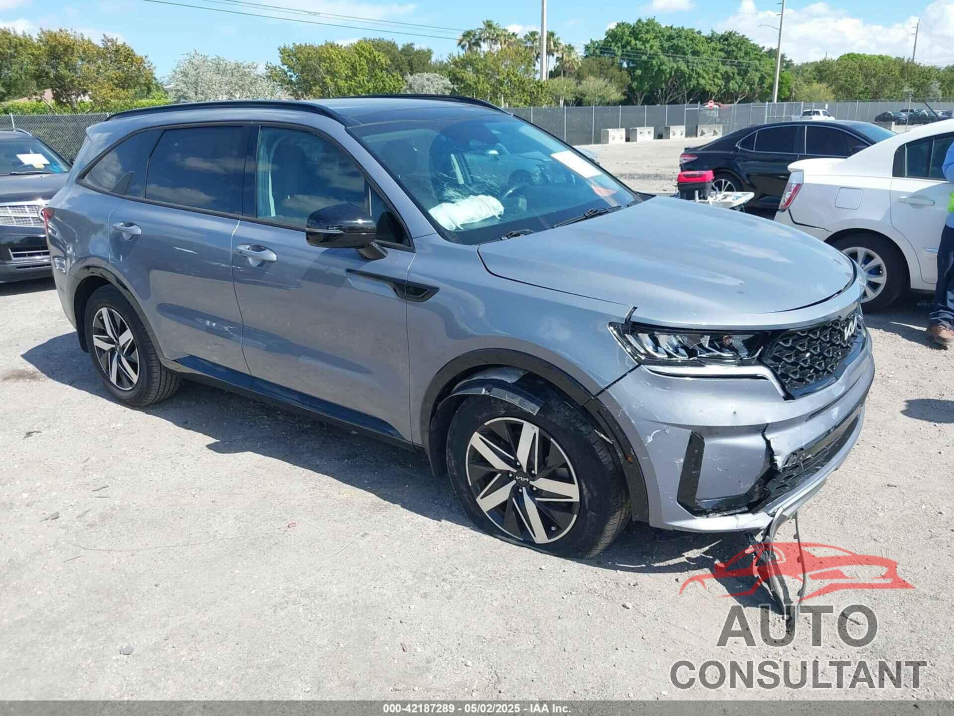 KIA SORENTO 2023 - 5XYRL4LC1PG210736