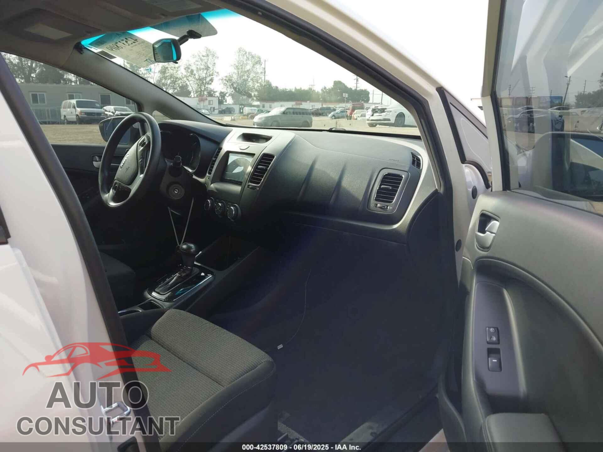 KIA FORTE 2017 - 3KPFK4A78HE112703