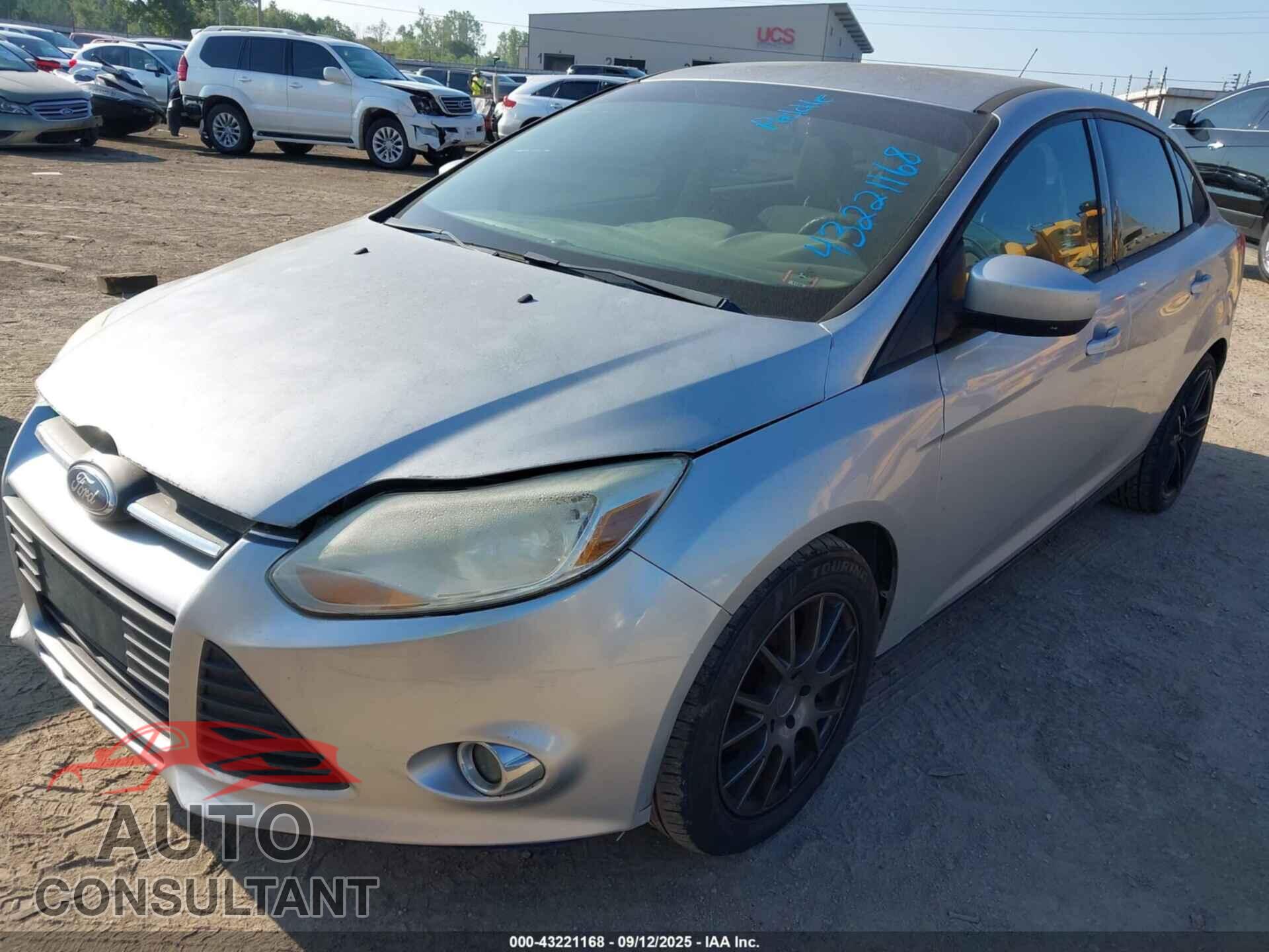 FORD FOCUS 2012 - 1FAHP3F27CL384845