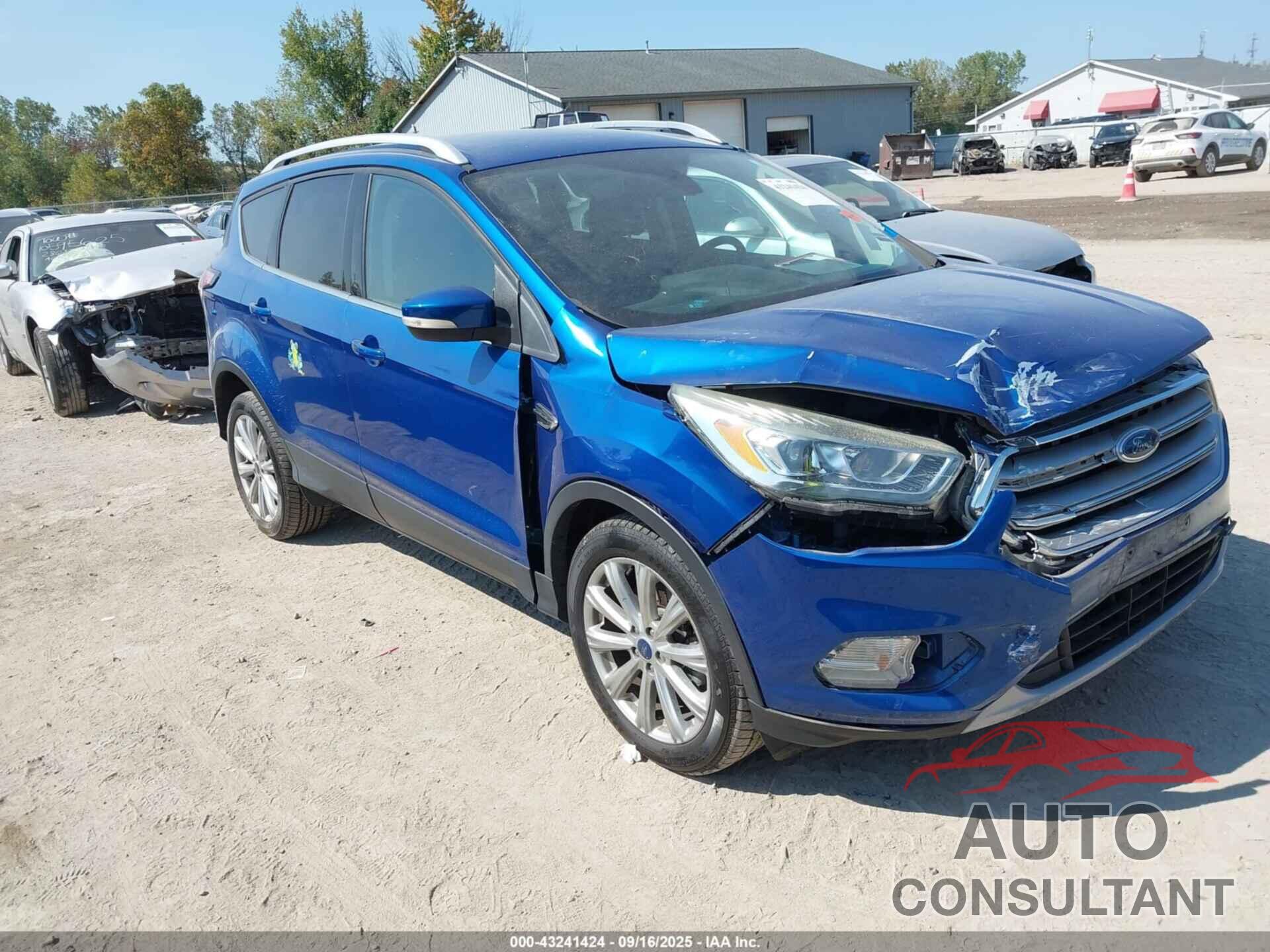 FORD ESCAPE 2017 - 1FMCU0J93HUC13443