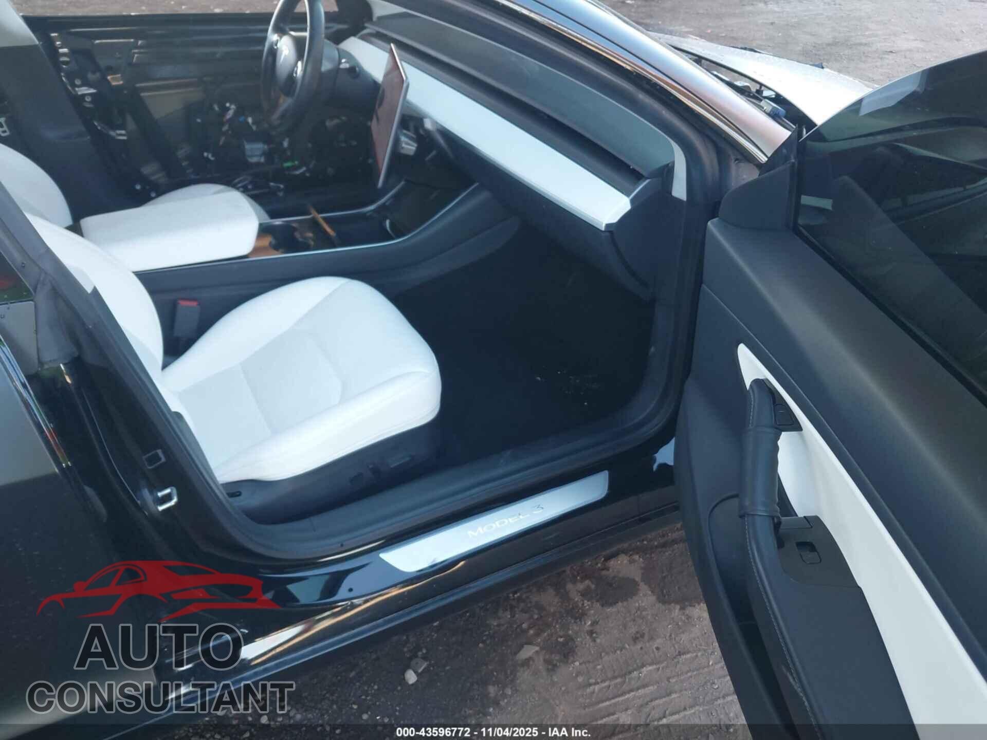 TESLA MODEL 3 2019 - 5YJ3E1EB6KF391870