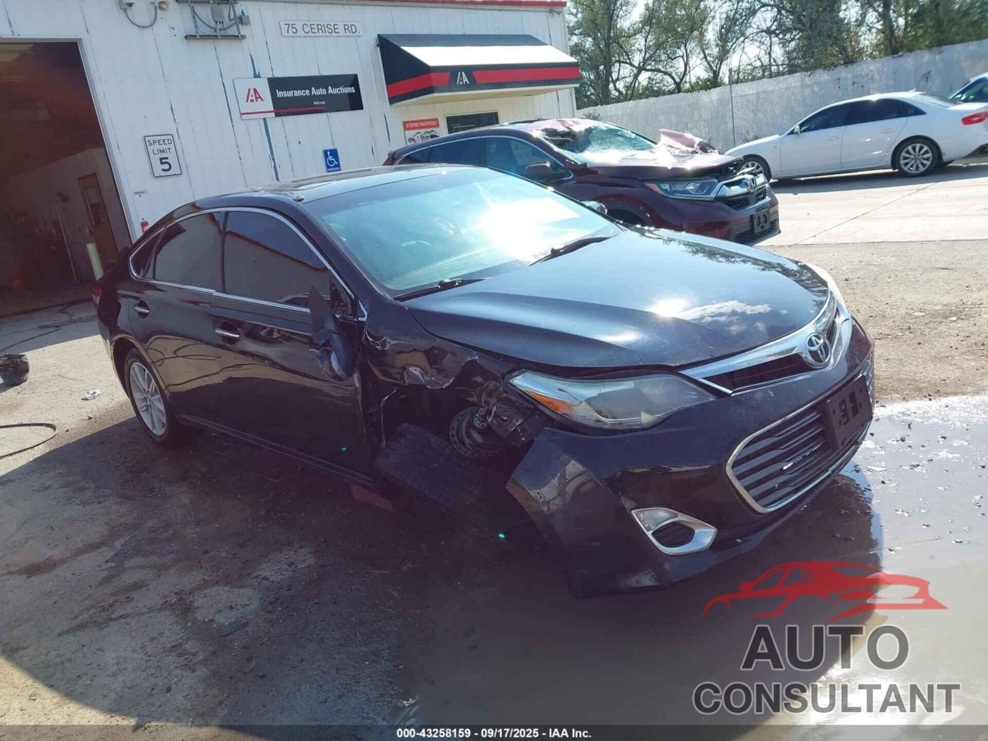 TOYOTA AVALON 2013 - 4T1BK1EB1DU029990