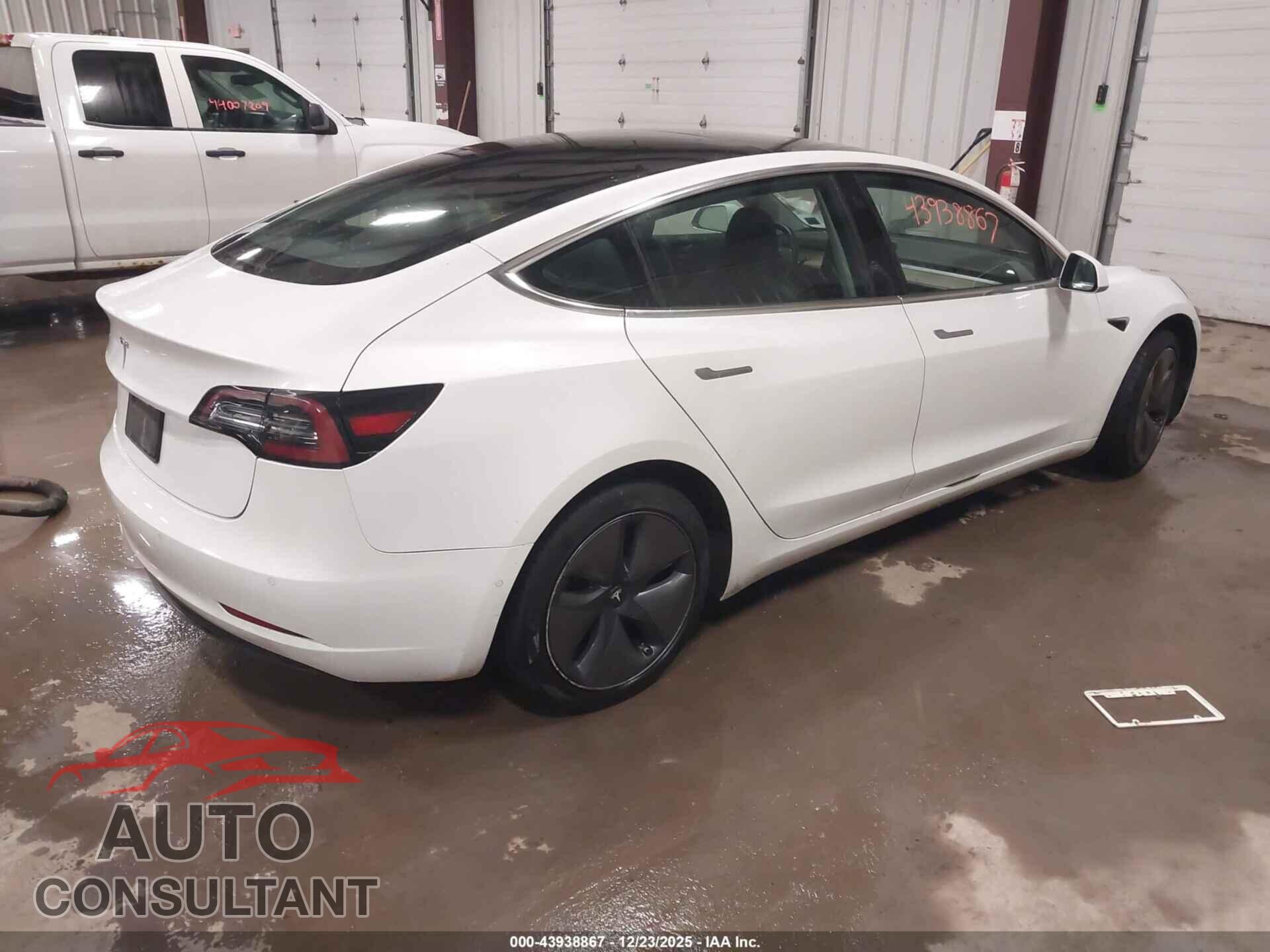 TESLA MODEL 3 2019 - 5YJ3E1EA1KF484240