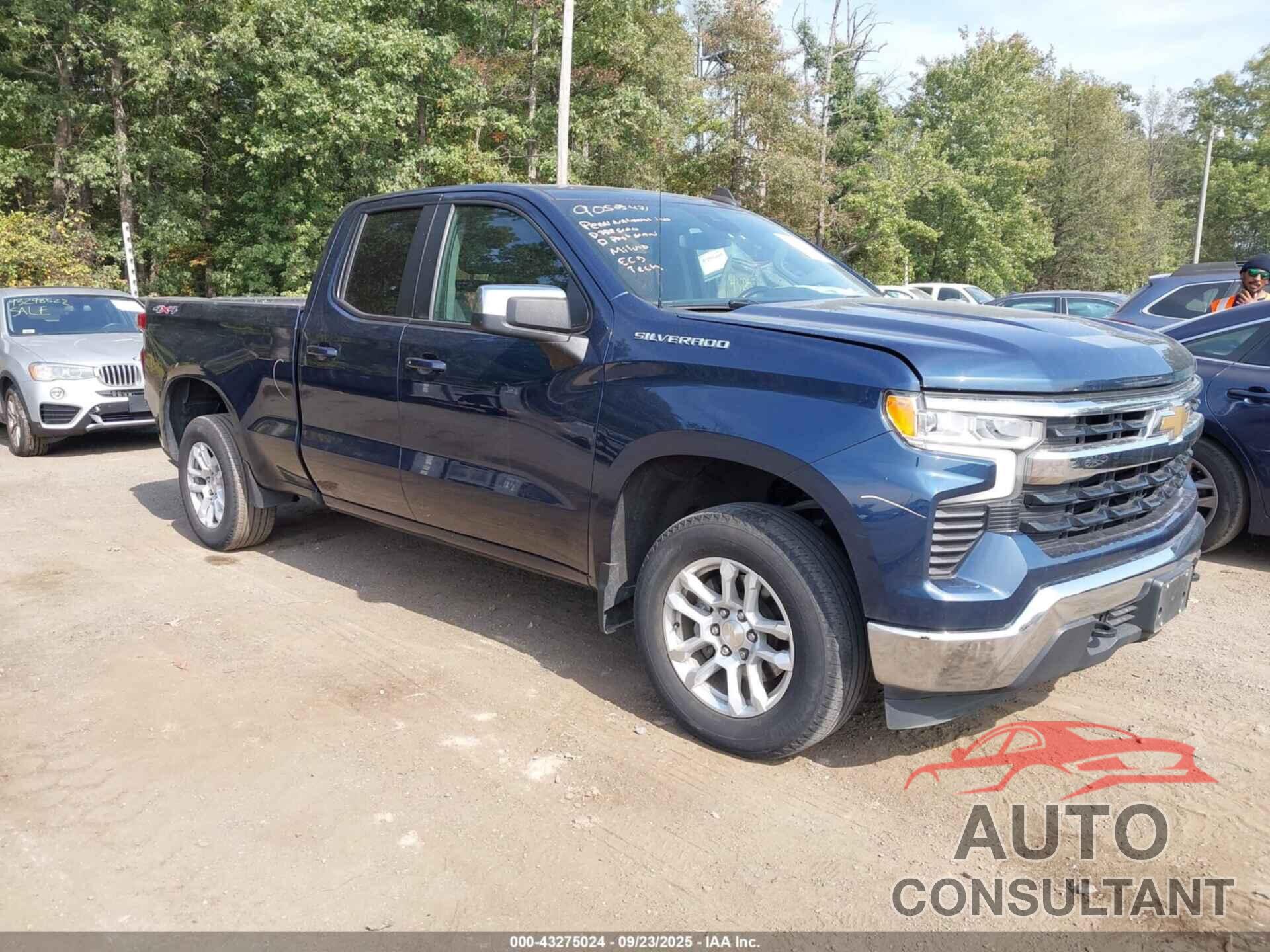 CHEVROLET SILVERADO 1500 2022 - 1GCRDKEK1NZ635975