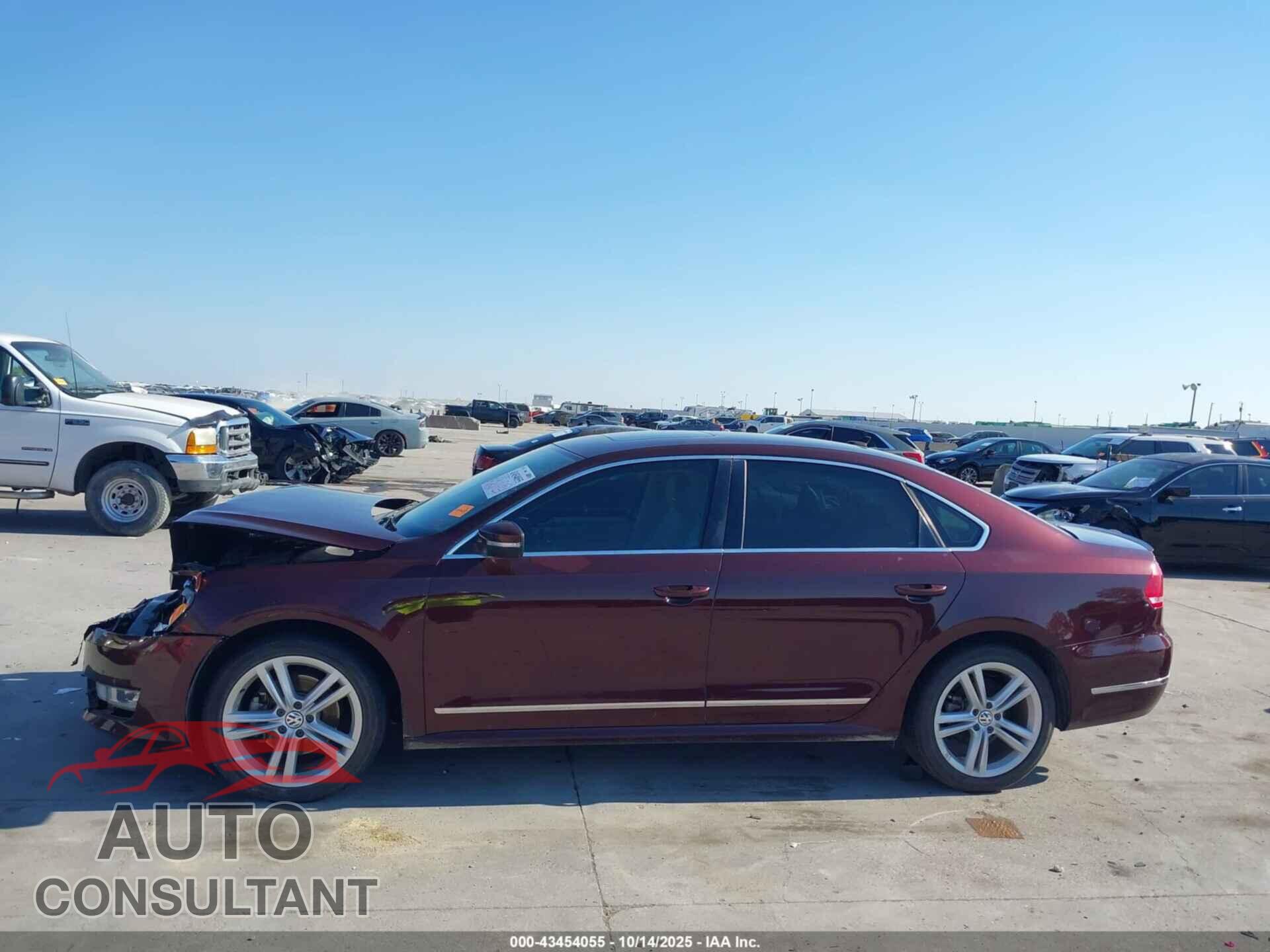 VOLKSWAGEN PASSAT 2013 - 1VWBN7A34DC133471