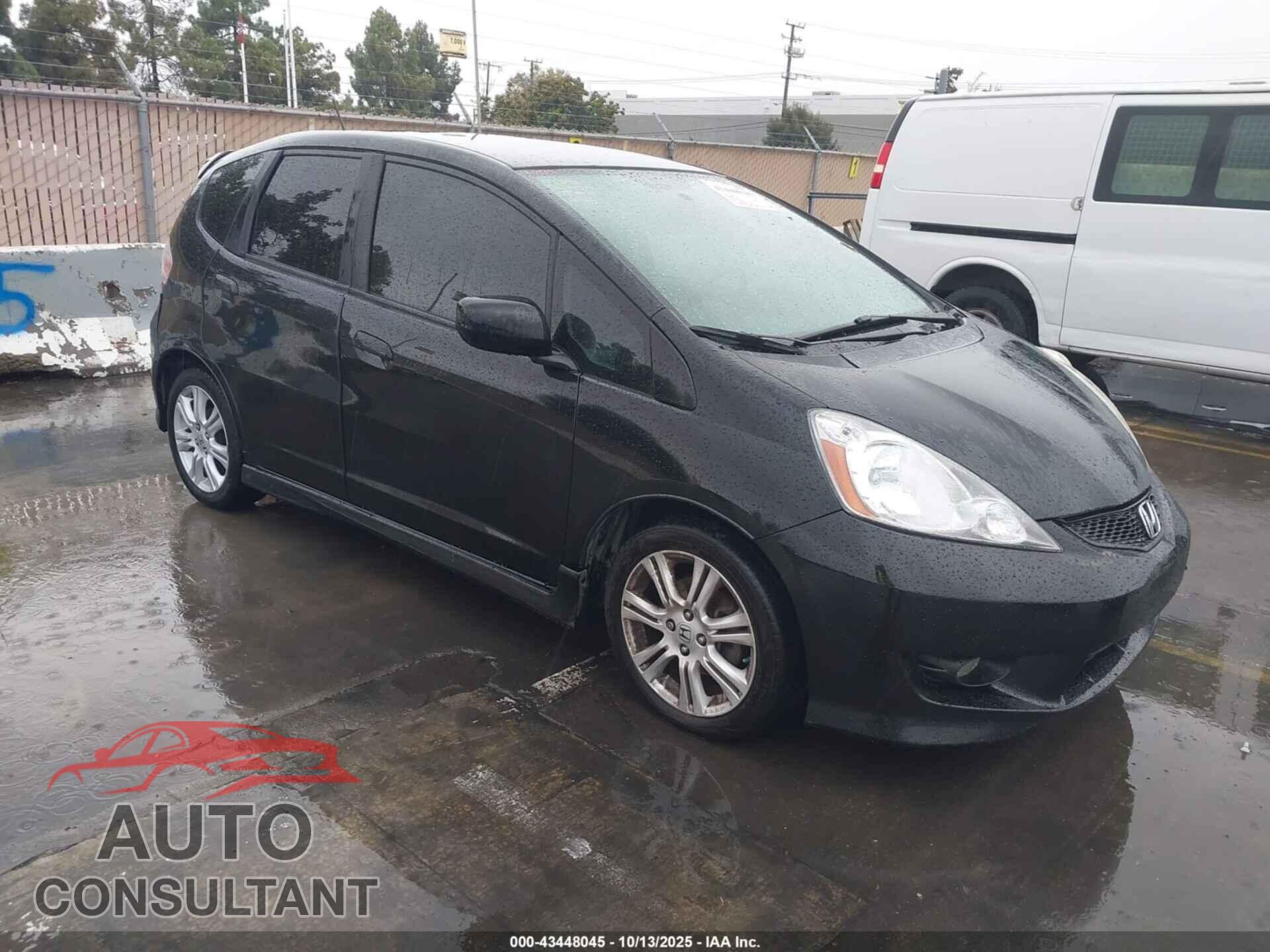 HONDA FIT 2011 - JHMGE8H50BC024748