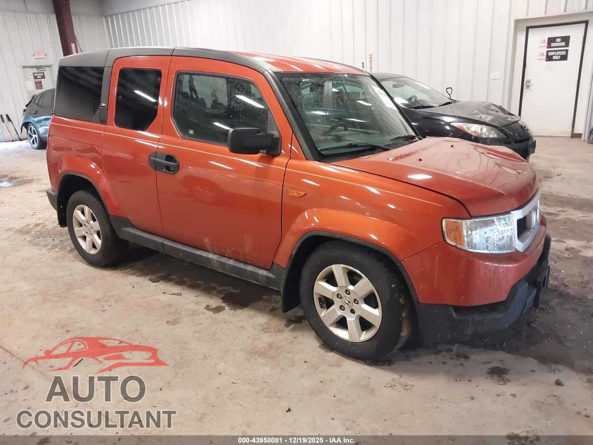 HONDA ELEMENT 2011 - 5J6YH2H75BL001312