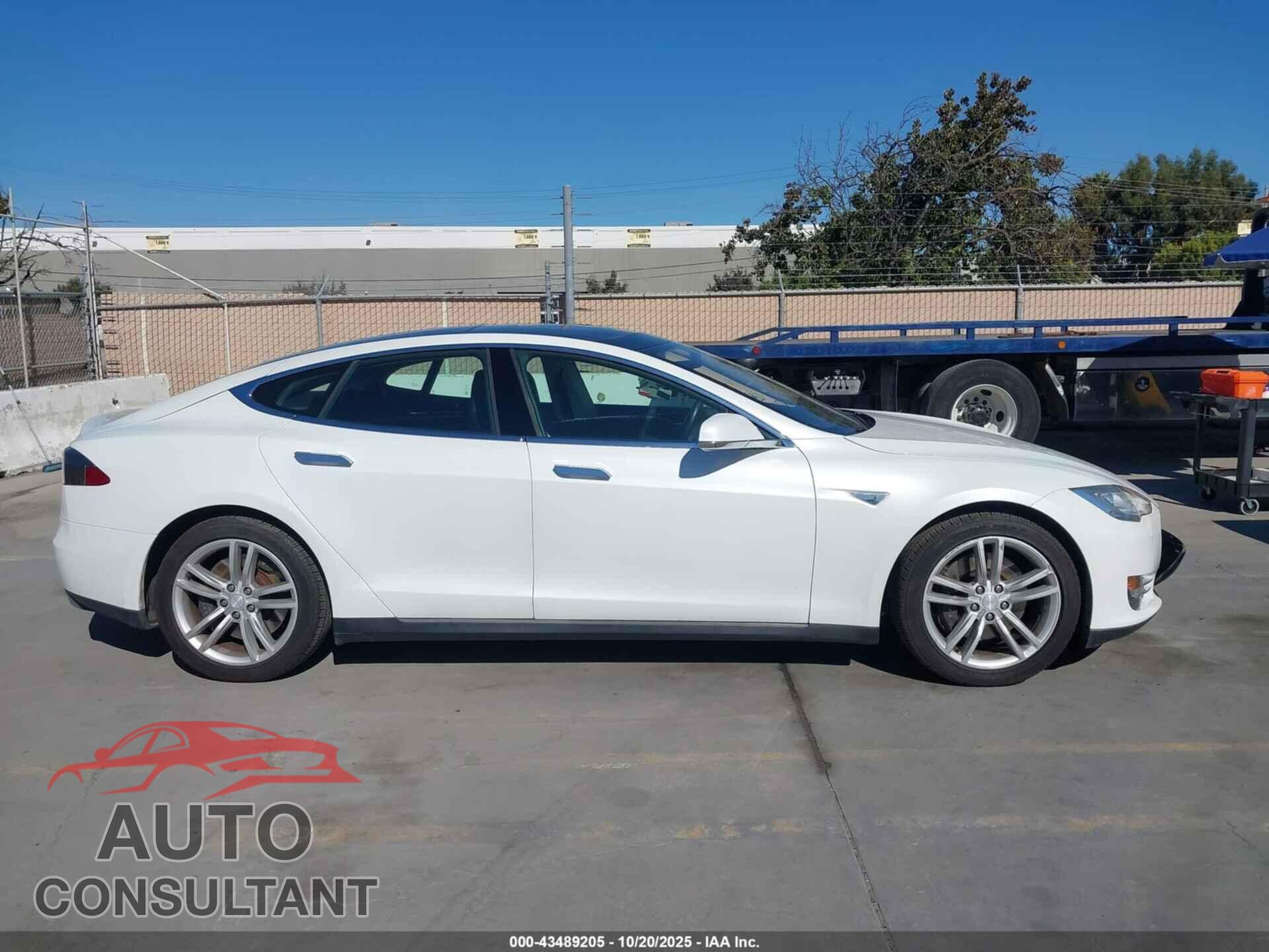 TESLA MODEL S 2013 - 5YJSA1CP8DFP24398