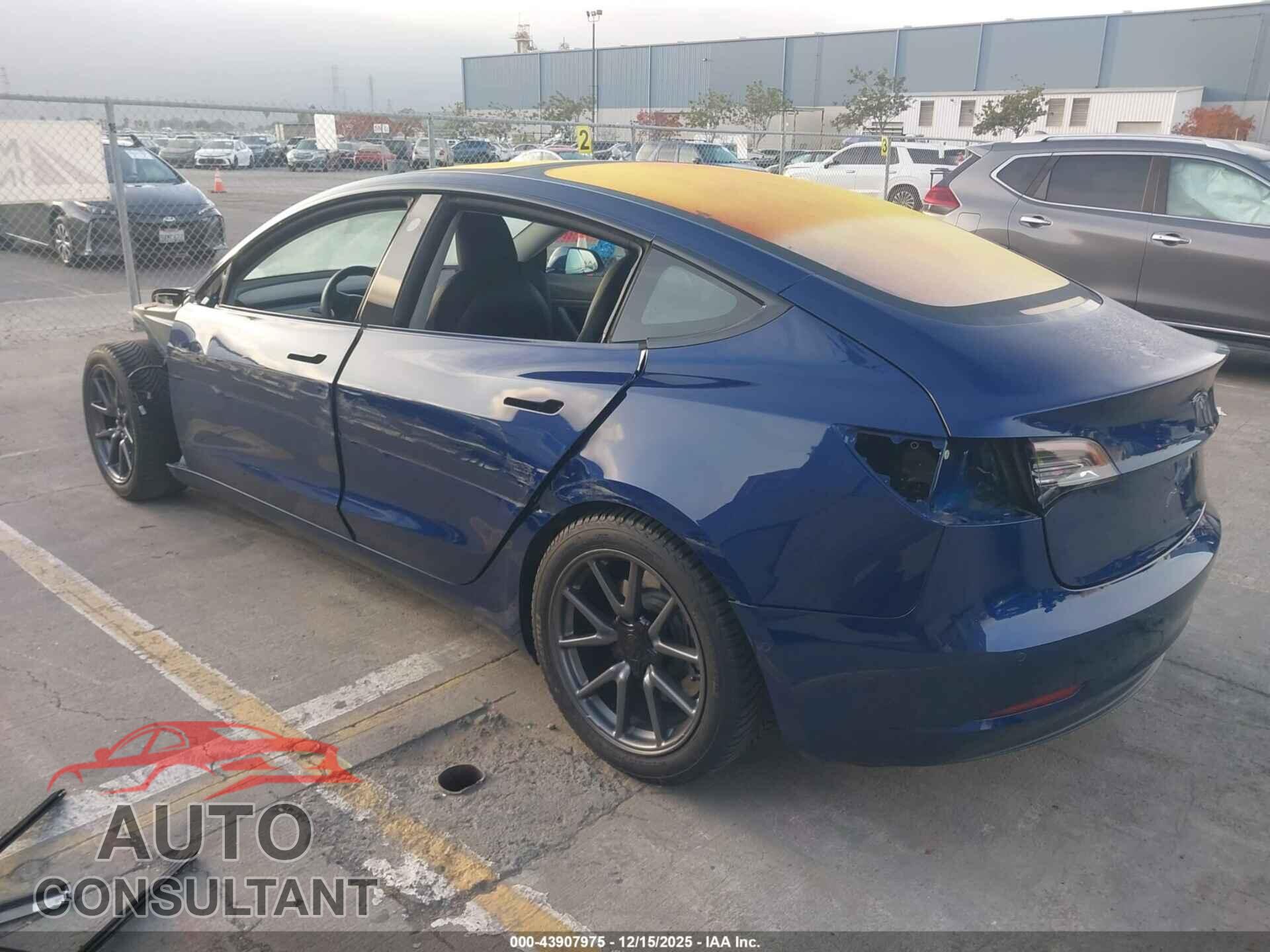 TESLA MODEL 3 2018 - 5YJ3E1EA3JF007355
