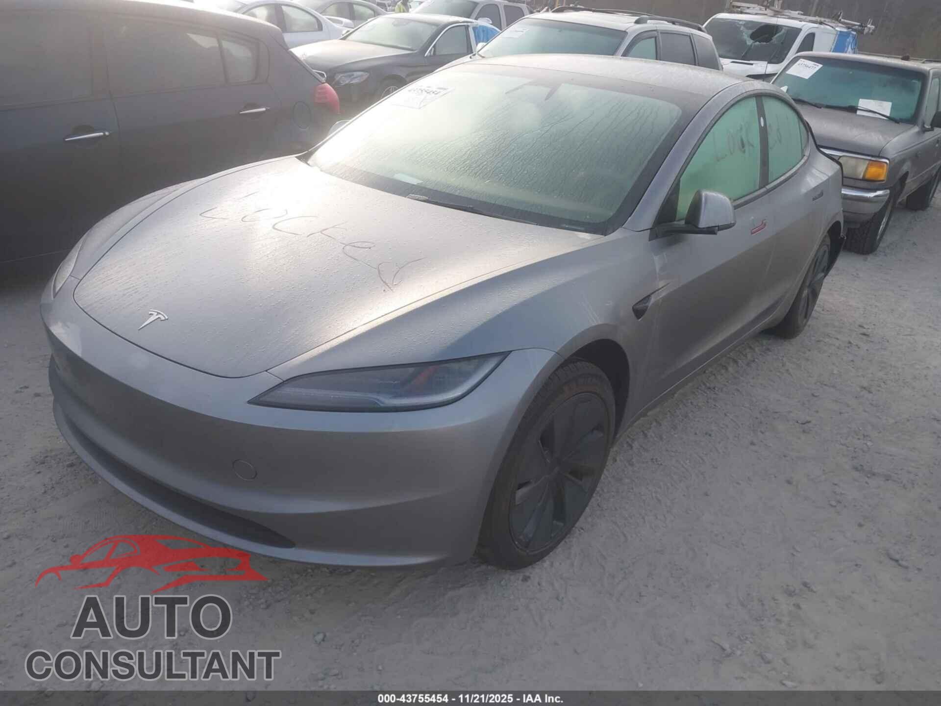 TESLA MODEL 3 2024 - 5YJ3E1EA9RF862475