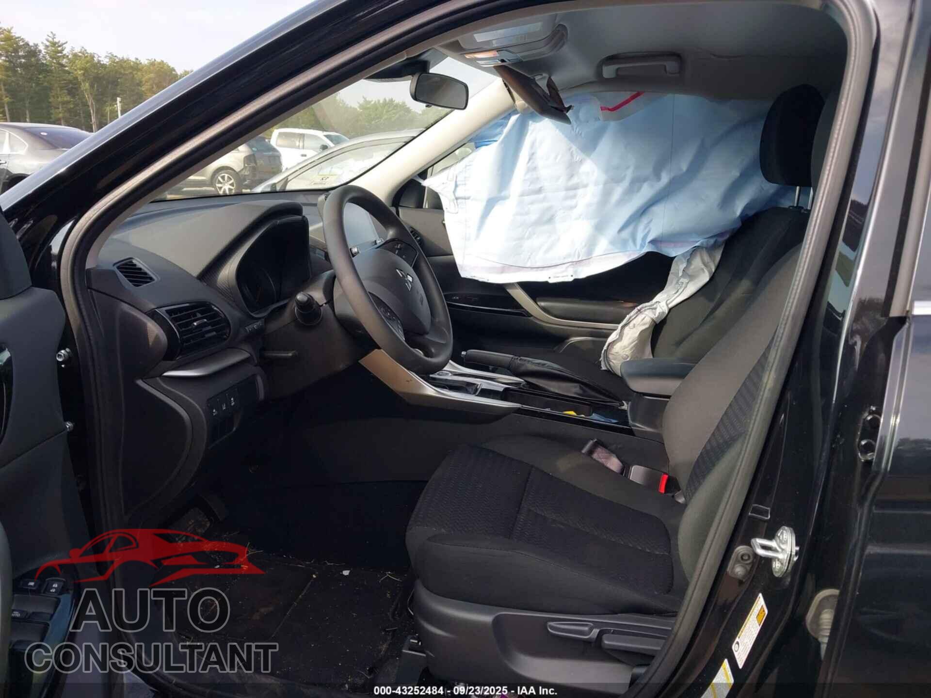 MITSUBISHI ECLIPSE CROSS 2024 - JA4ATVAA5RZ021431