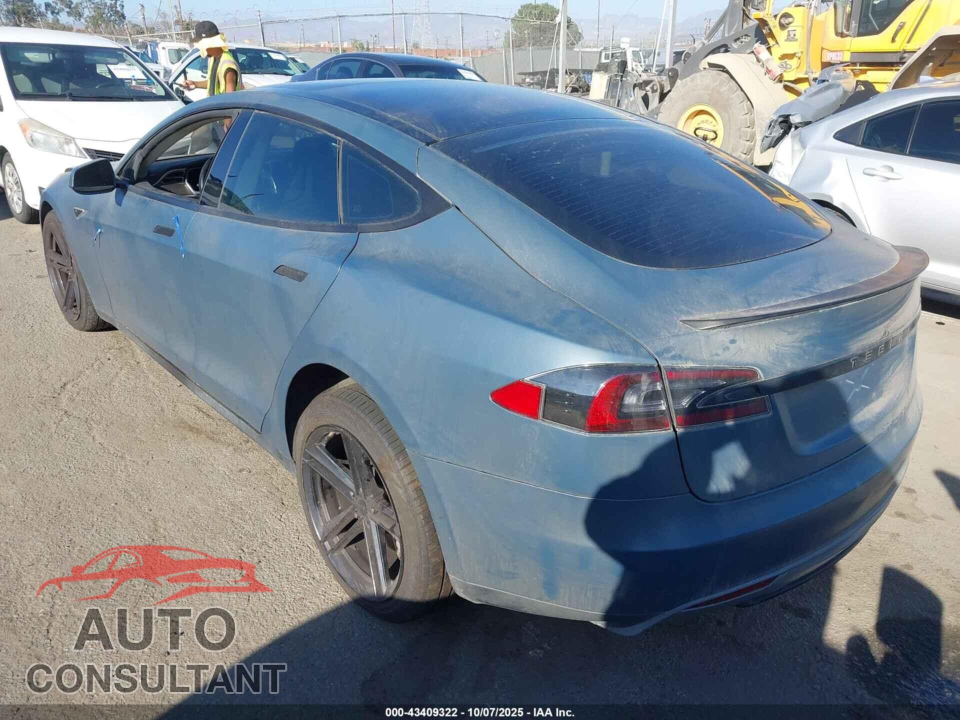 TESLA MODEL S 2013 - 5YJSA1CP1DFP18118