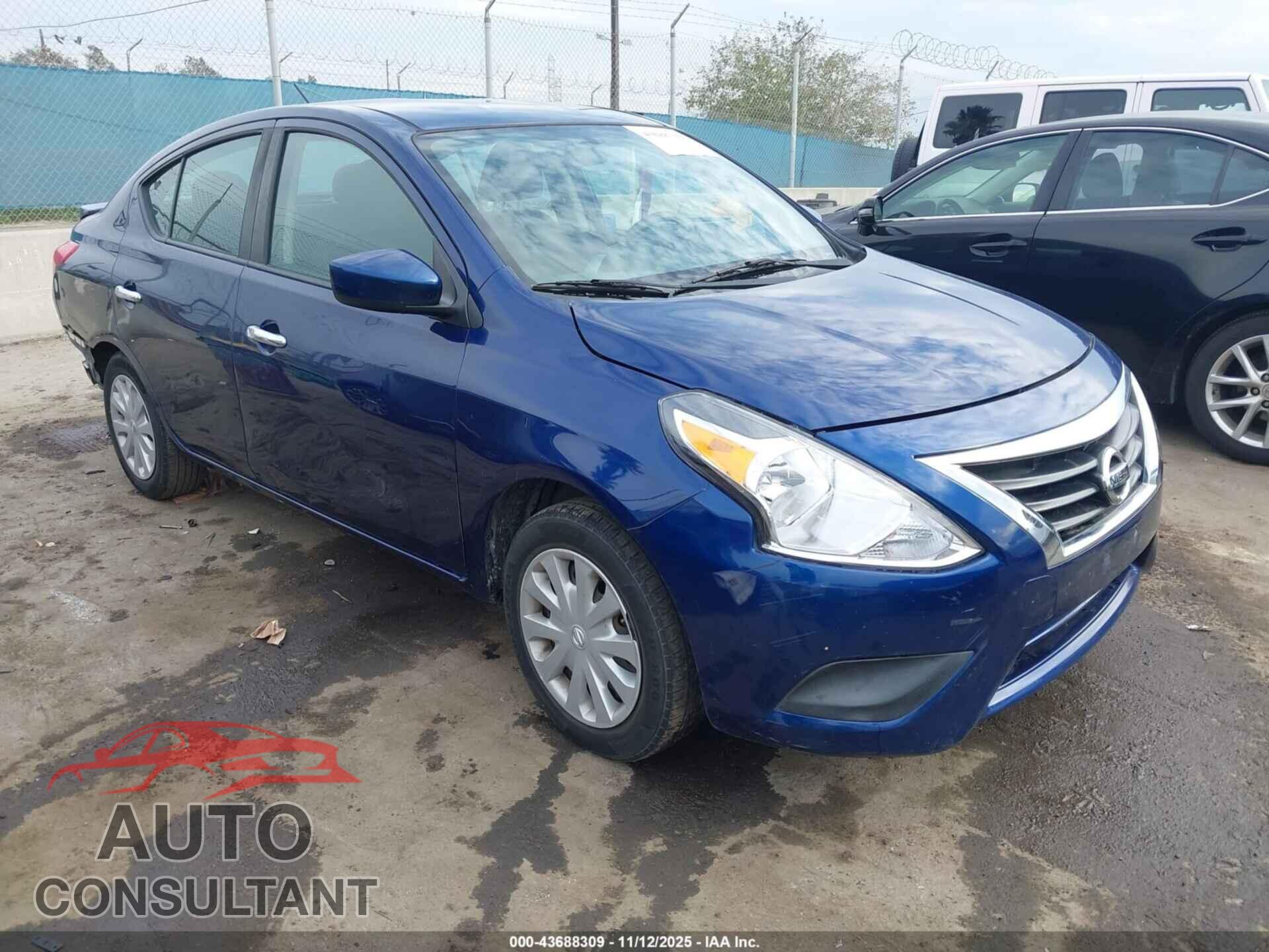 NISSAN VERSA 2018 - 3N1CN7AP2JL856488