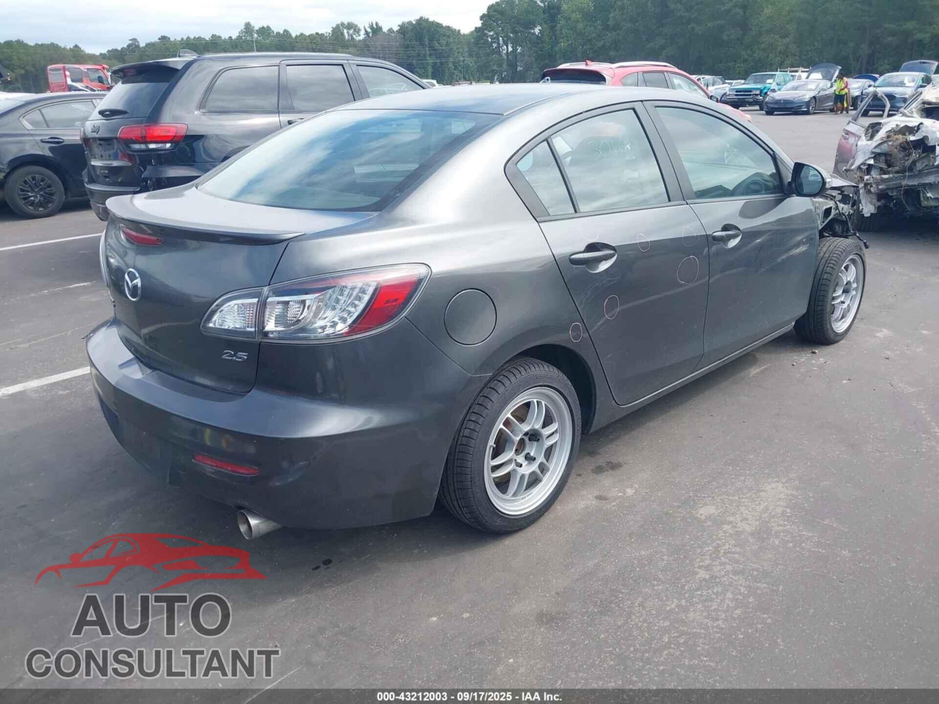 MAZDA MAZDA3 2012 - JM1BL1W9XC1663134