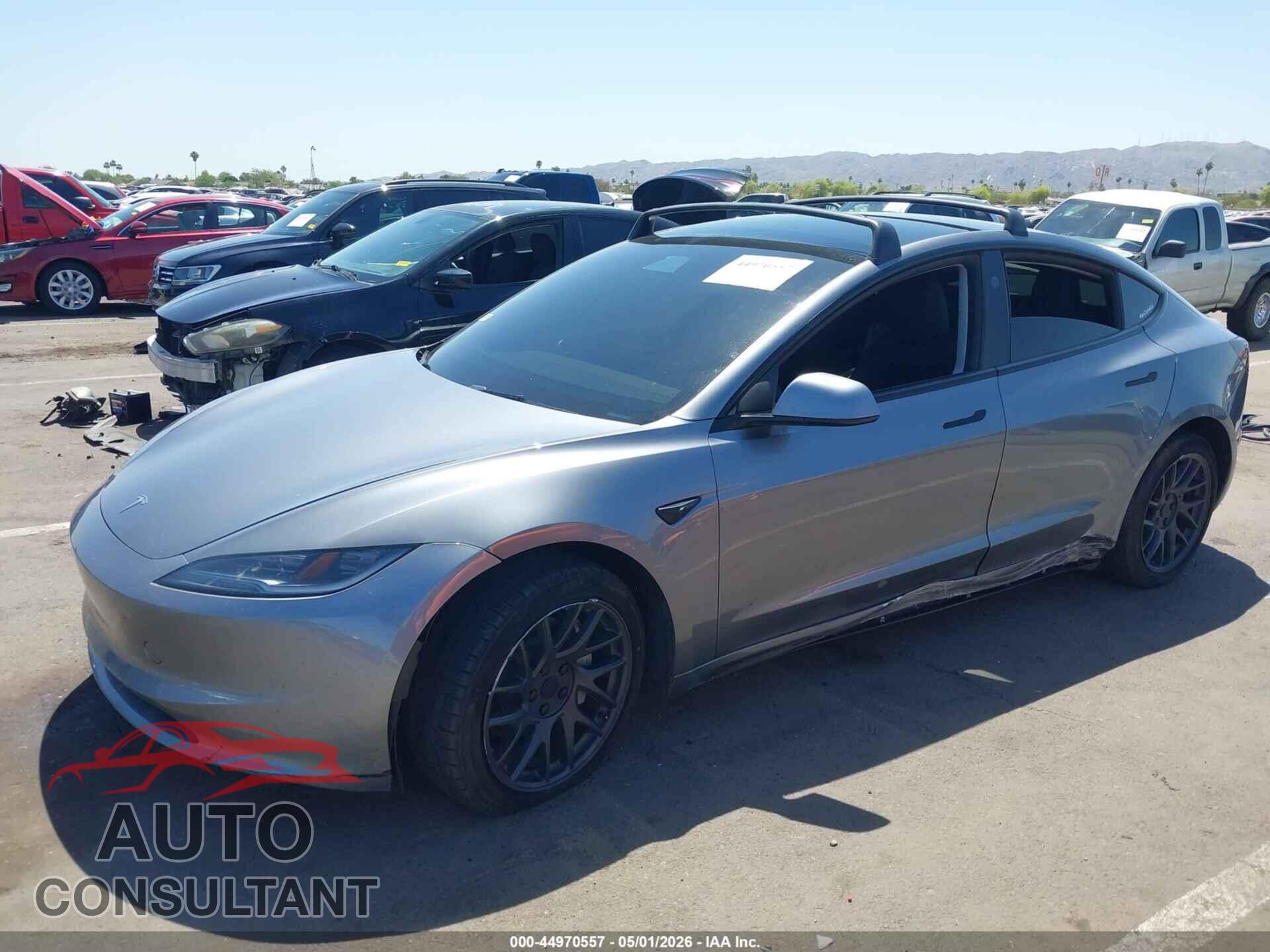 TESLA MODEL 3 2024 - 5YJ3E1EA0RF863384
