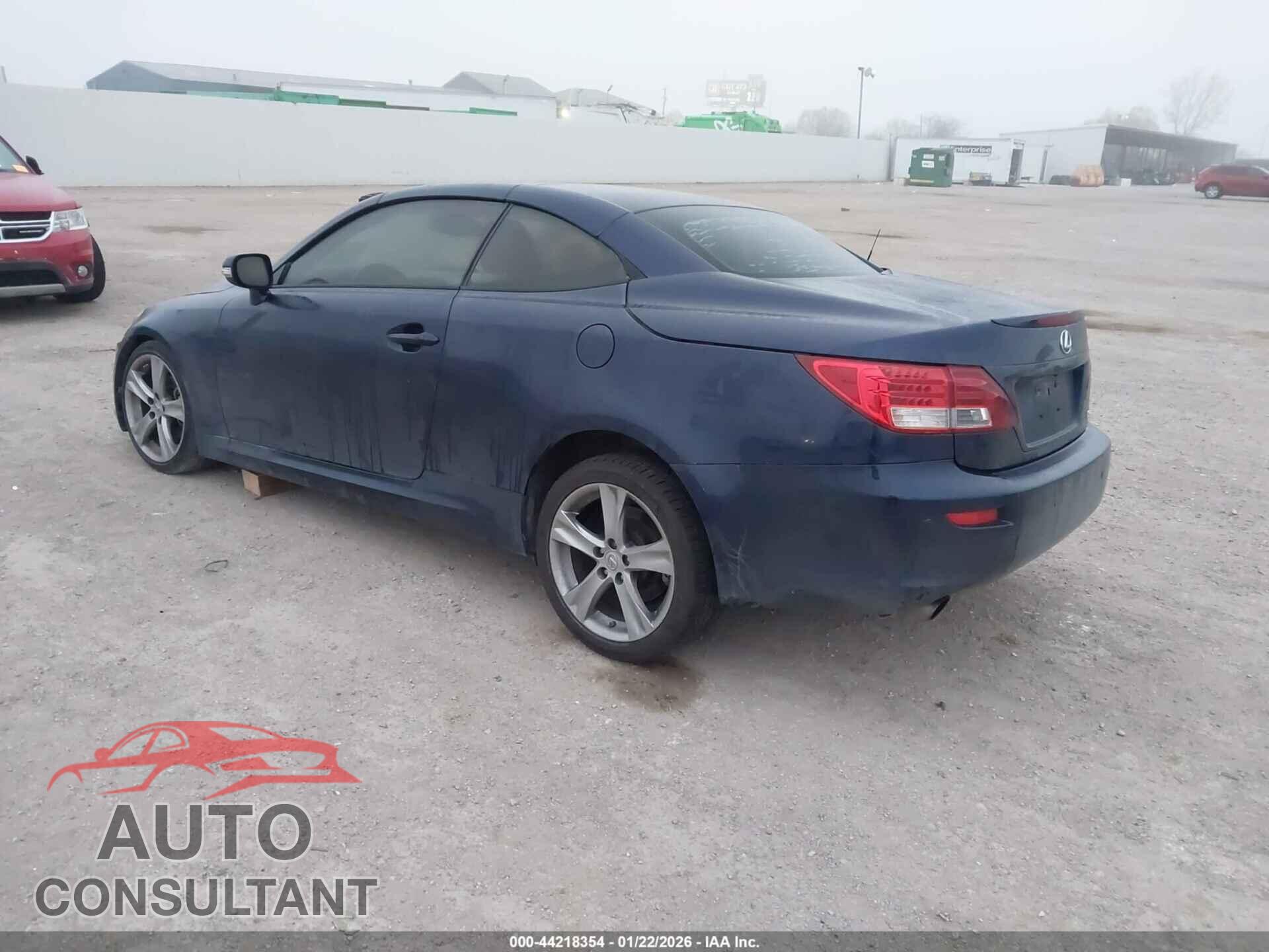LEXUS IS 250C 2012 - JTHFF2C20C2521924