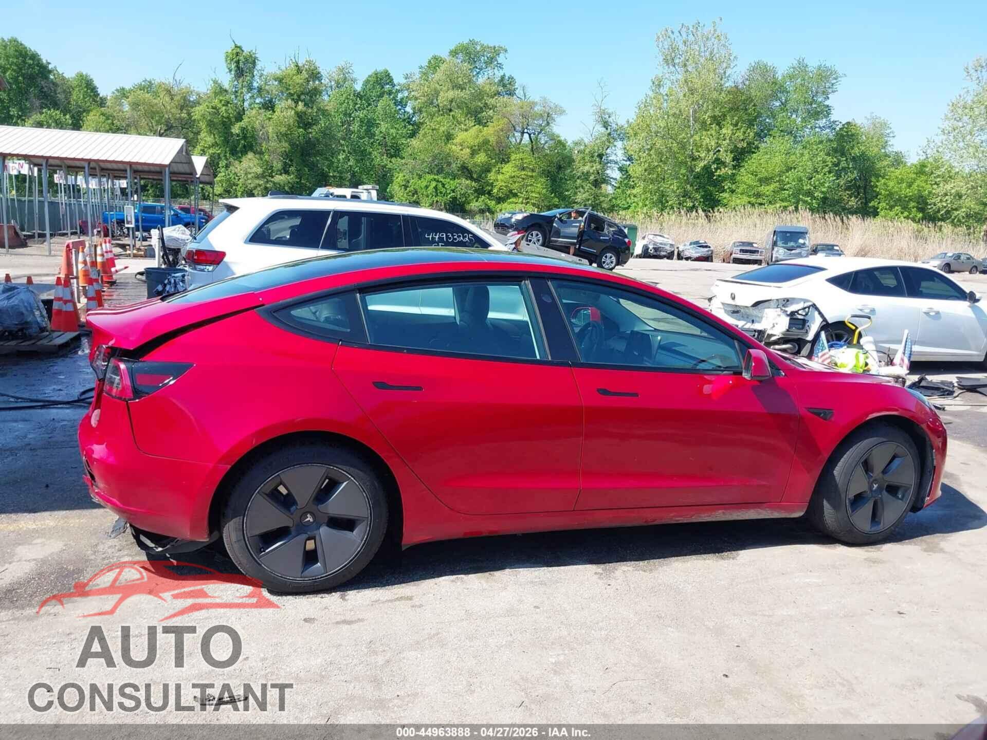 TESLA MODEL 3 2021 - 5YJ3E1EB5MF923743