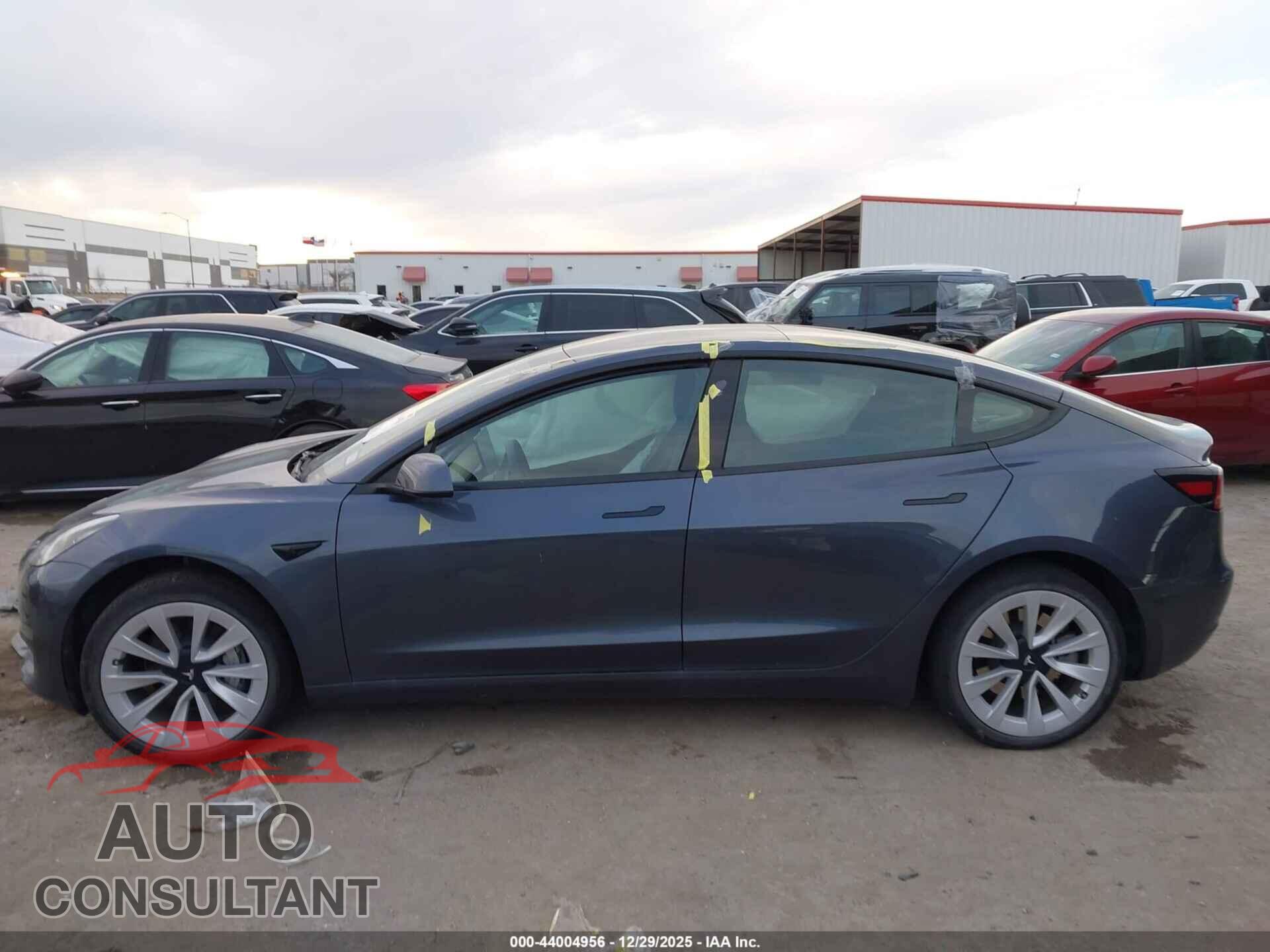 TESLA MODEL 3 2023 - 5YJ3E1EA0PF671654