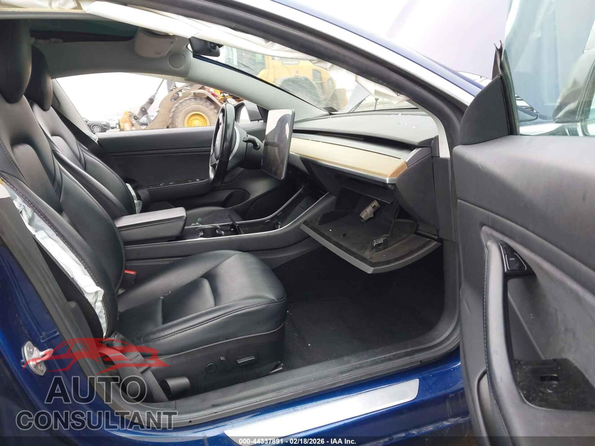 TESLA MODEL 3 2019 - 5YJ3E1EA0KF416480