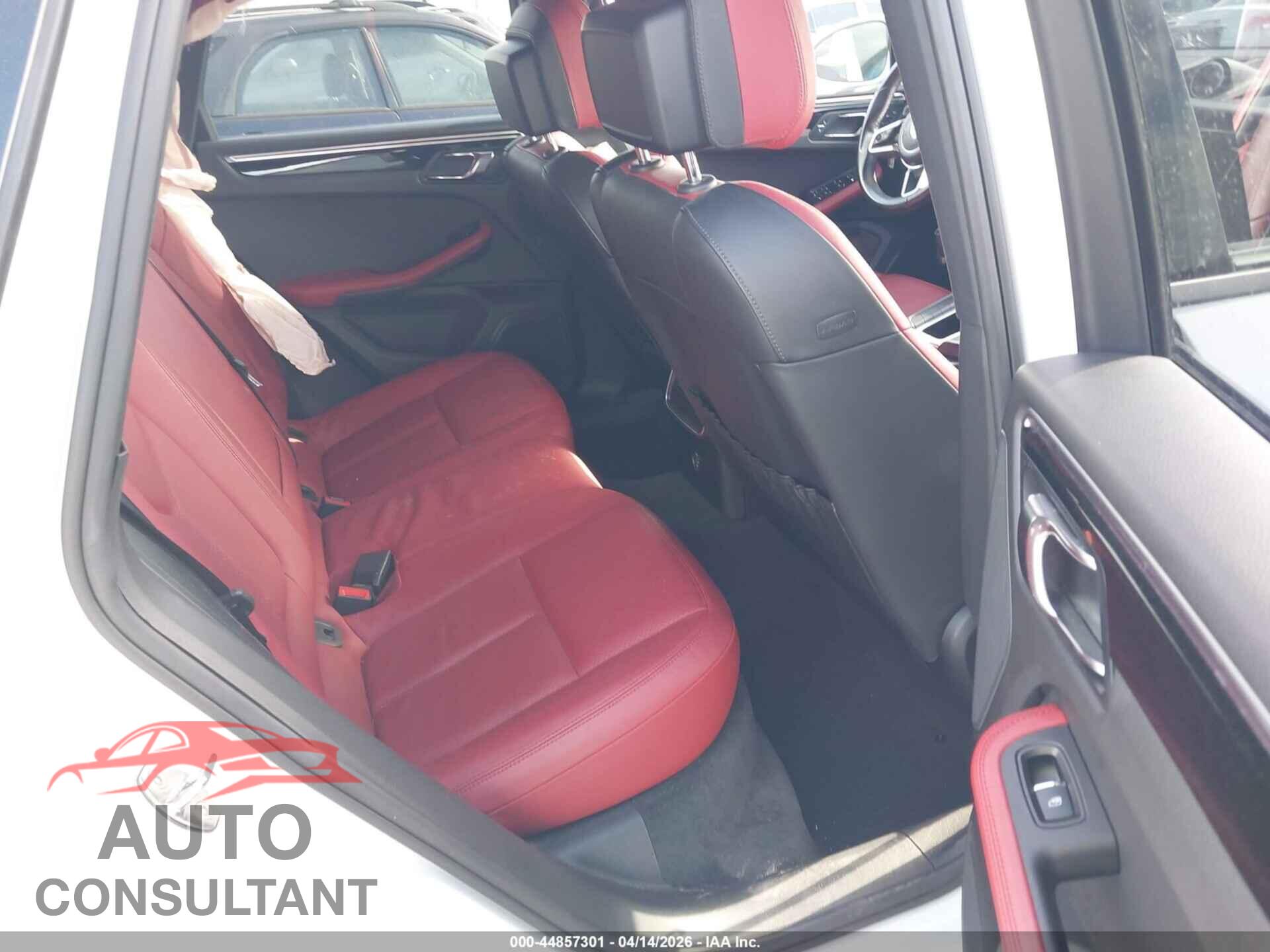 PORSCHE MACAN 2017 - WP1AA2A50HLB00941
