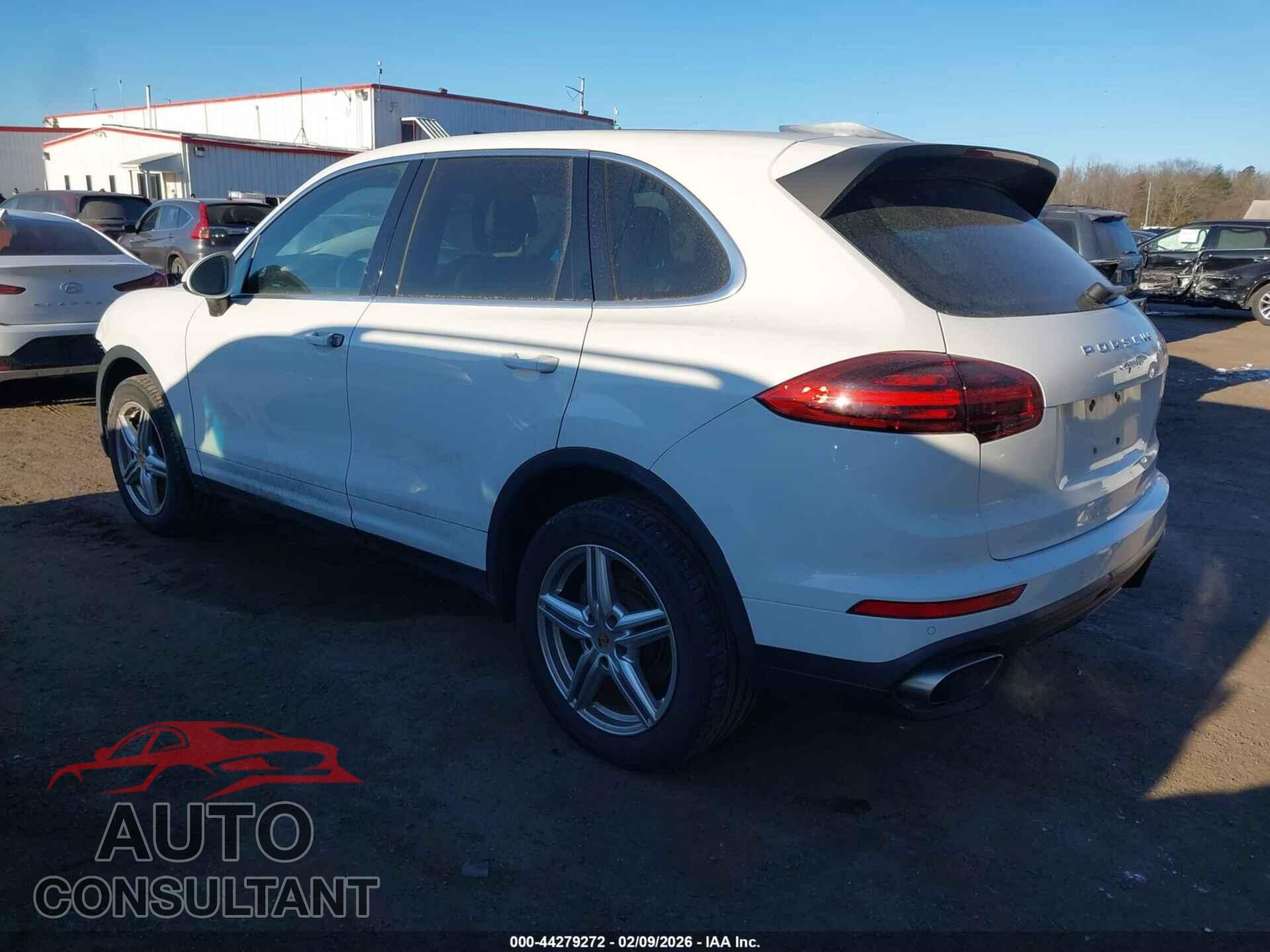 PORSCHE CAYENNE 2016 - WP1AA2A23GKA10810