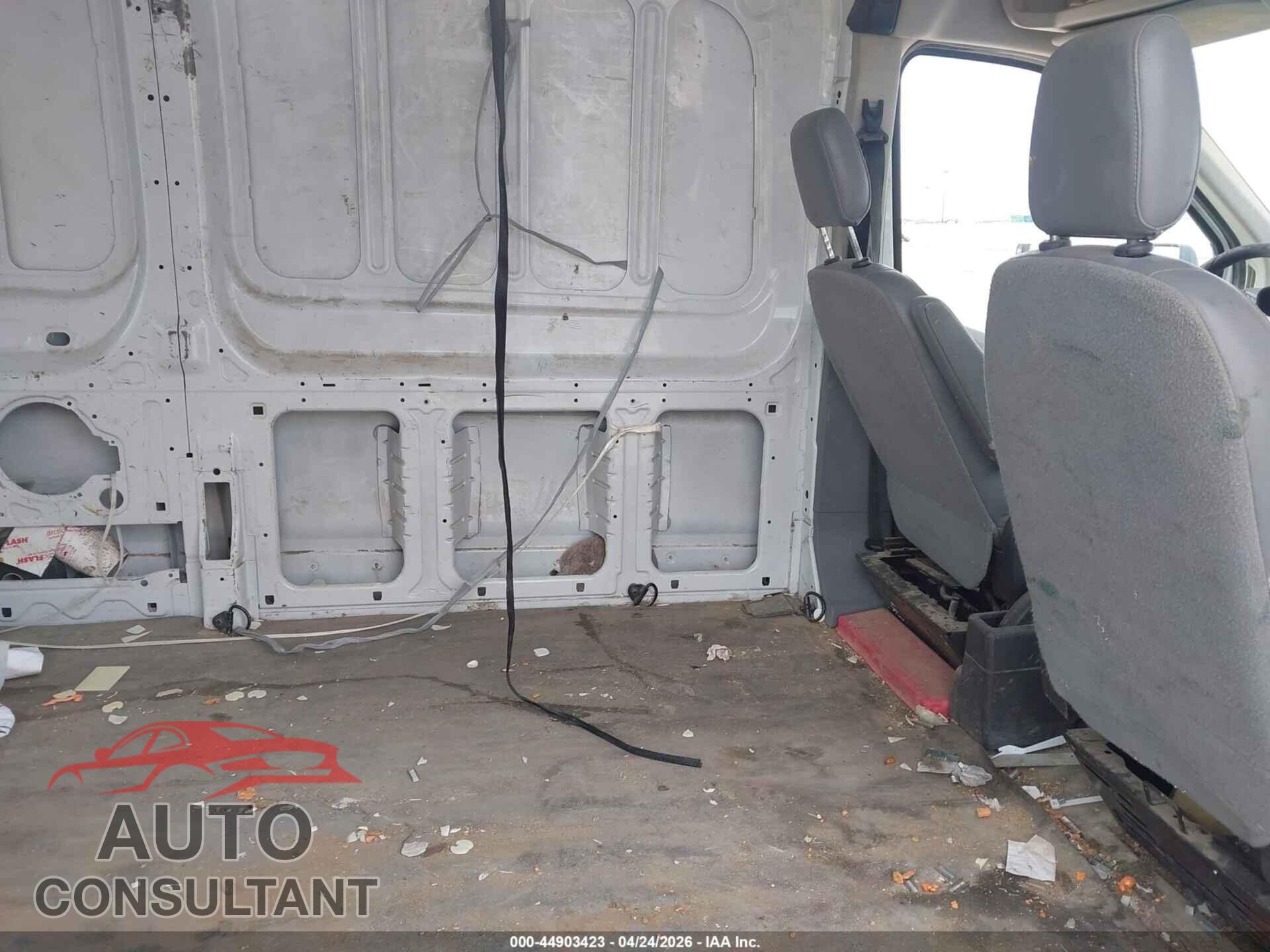 FORD TRANSIT-250 2015 - 1FTNR2CM3FKA90327