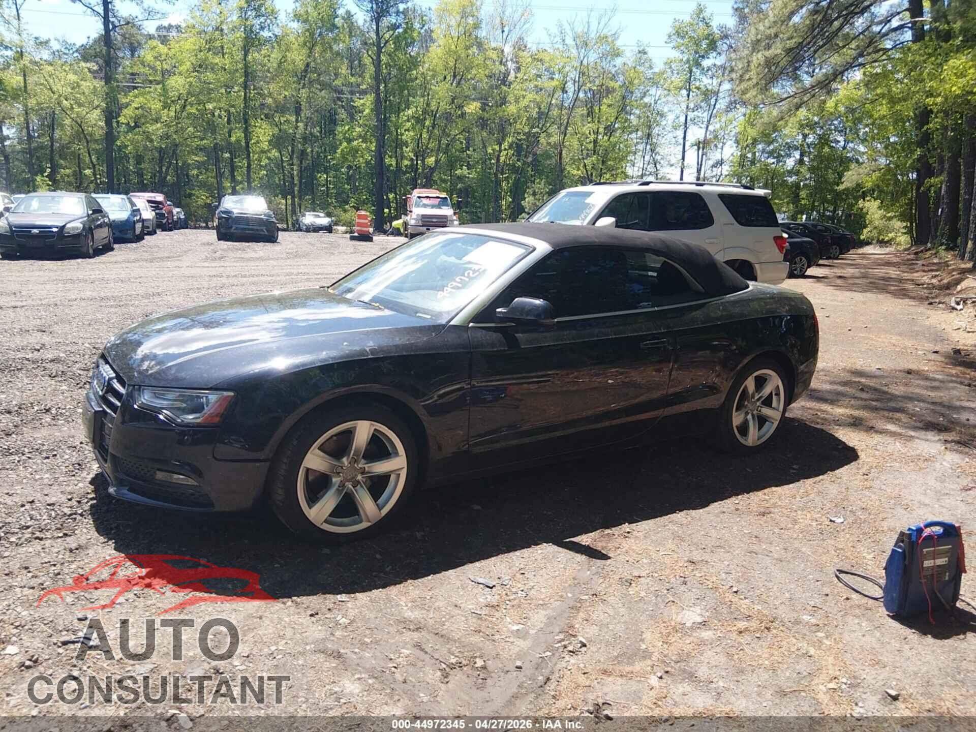AUDI A5 2013 - WAUVFAFH0DN008175
