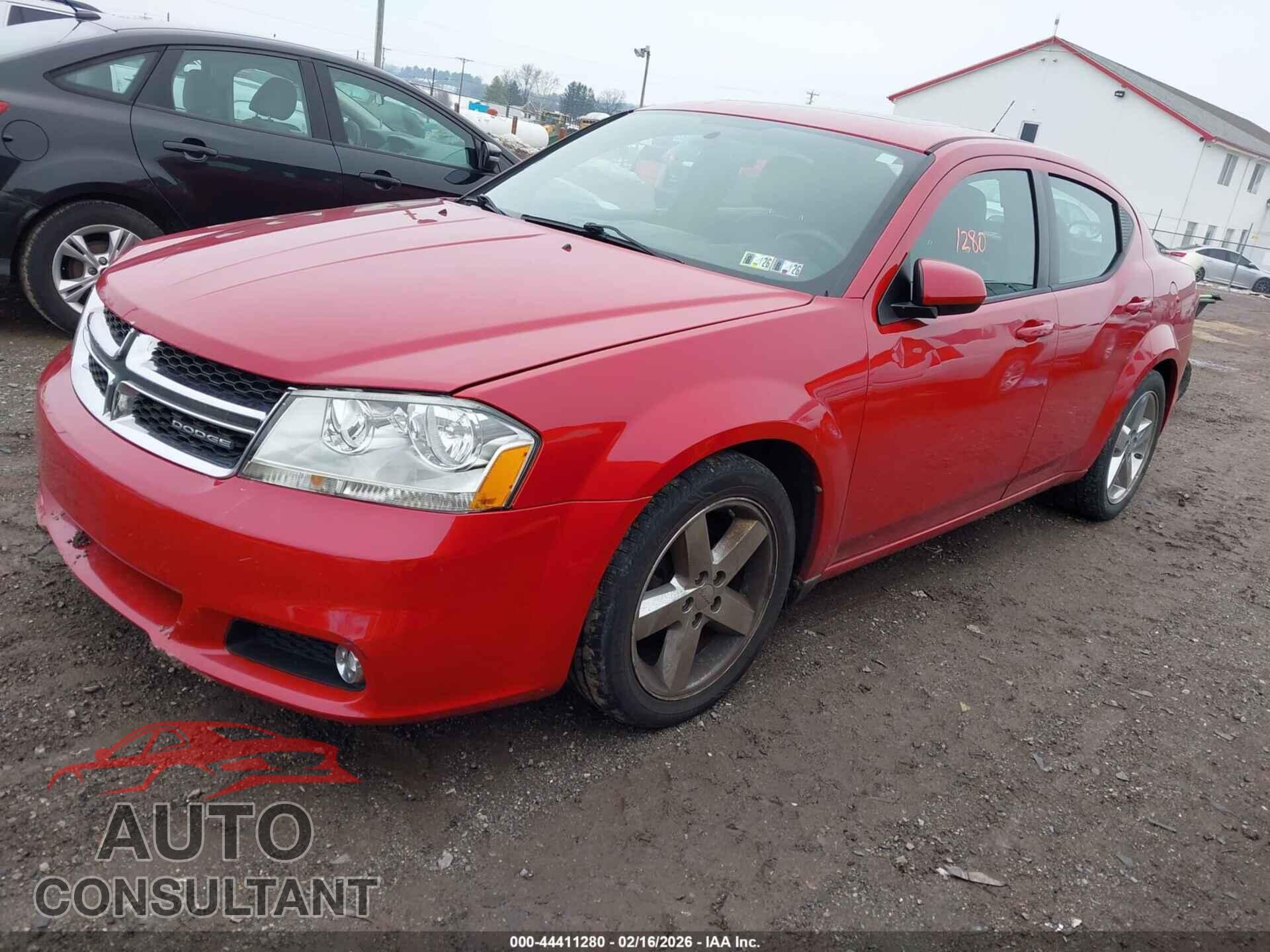 DODGE AVENGER 2011 - 1B3BD2FG2BN508555