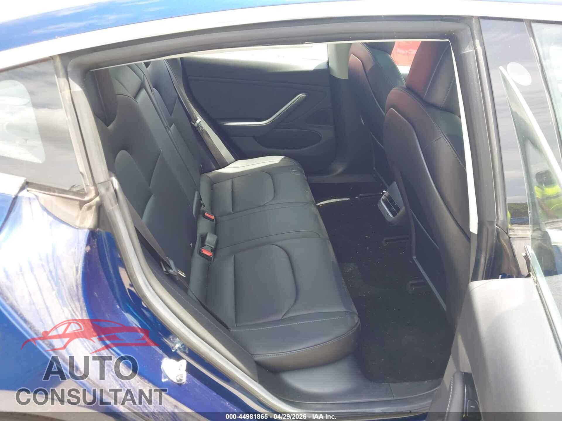 TESLA MODEL 3 2018 - 5YJ3E1EA9JF007375