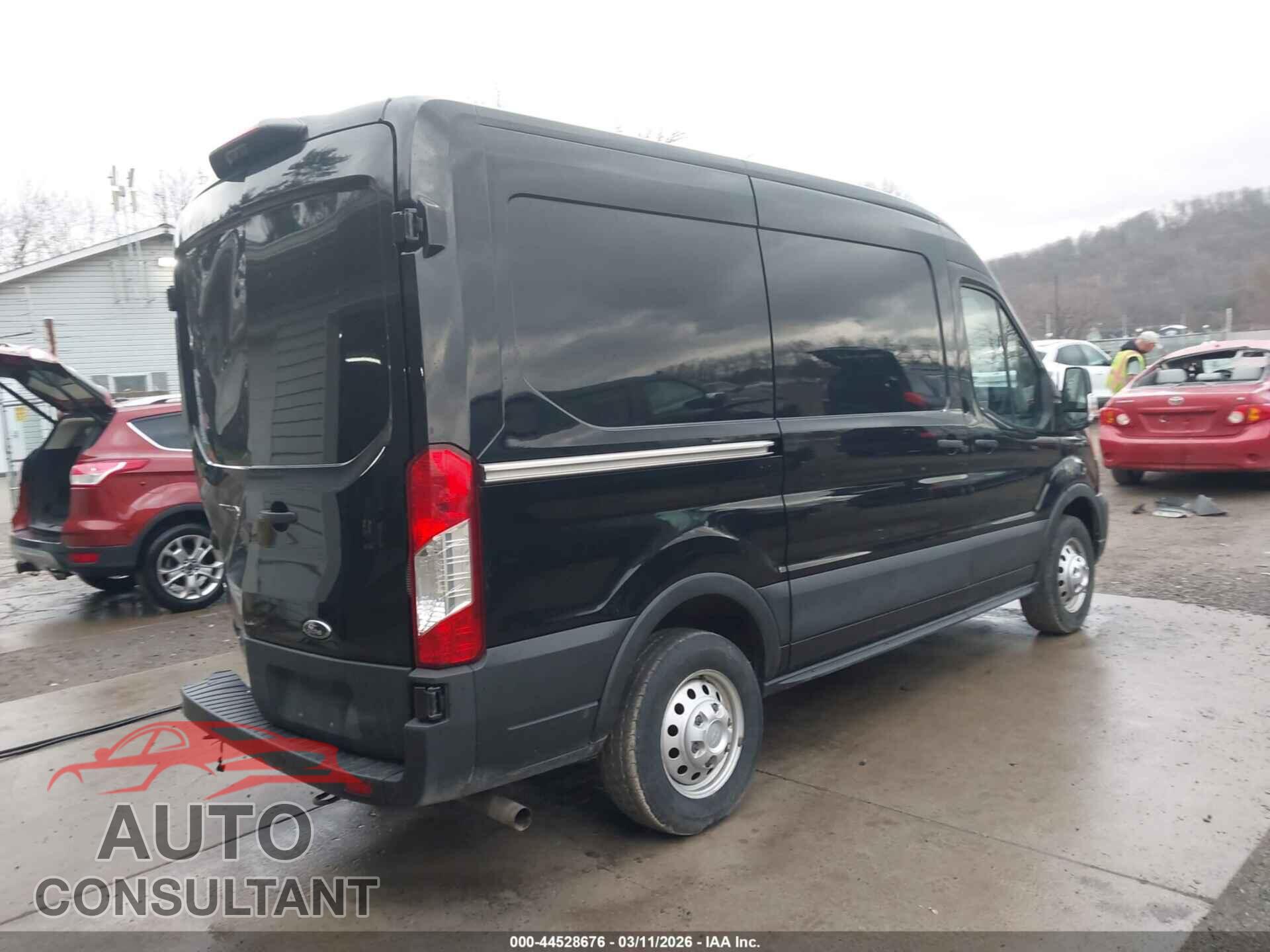 FORD TRANSIT-150 2020 - 1FTYE2C80LKB63872