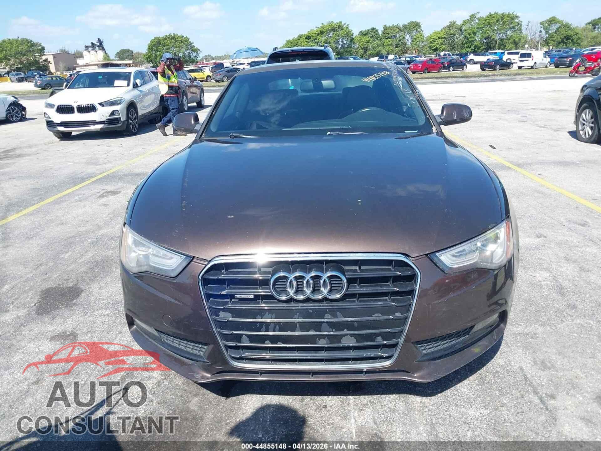 AUDI A5 2013 - WAUCFAFR2DA029116