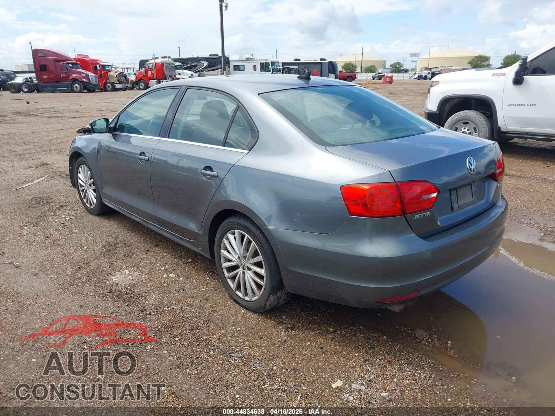 VOLKSWAGEN JETTA 2012 - 3VWLX7AJ6CM389427