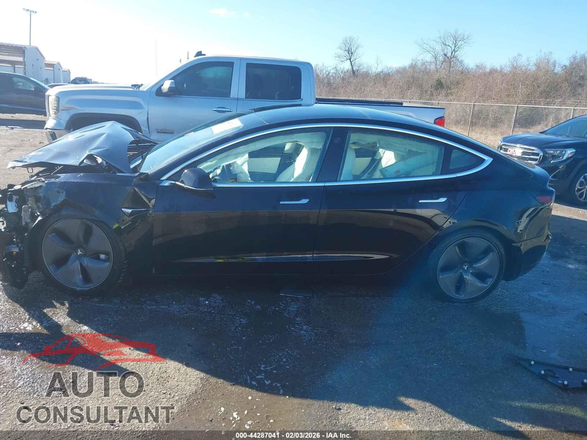 TESLA MODEL 3 2020 - 5YJ3E1EA5LF808372