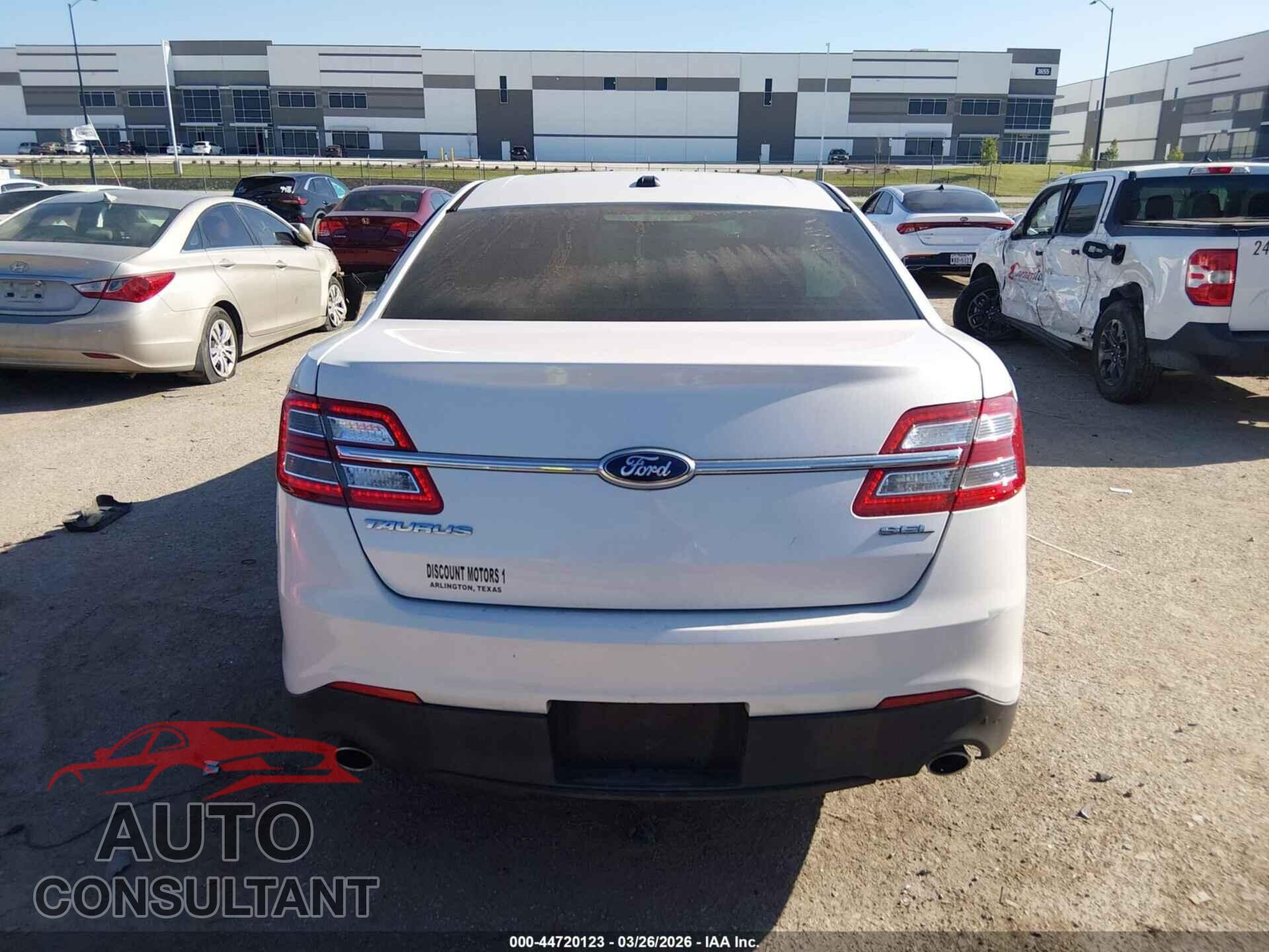 FORD TAURUS 2014 - 1FAHP2E88EG145817