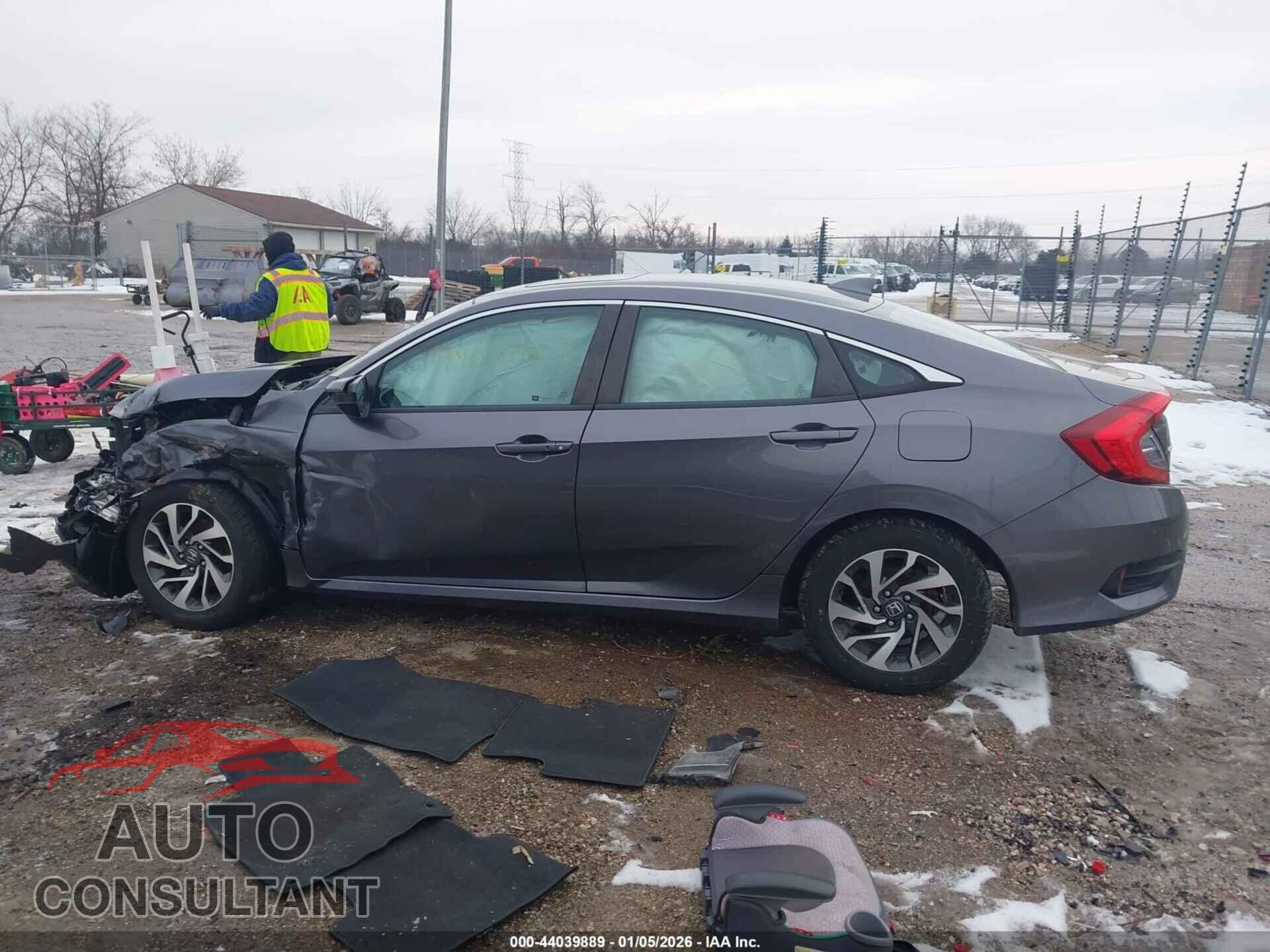 HONDA CIVIC 2017 - 19XFC2F70HE213325