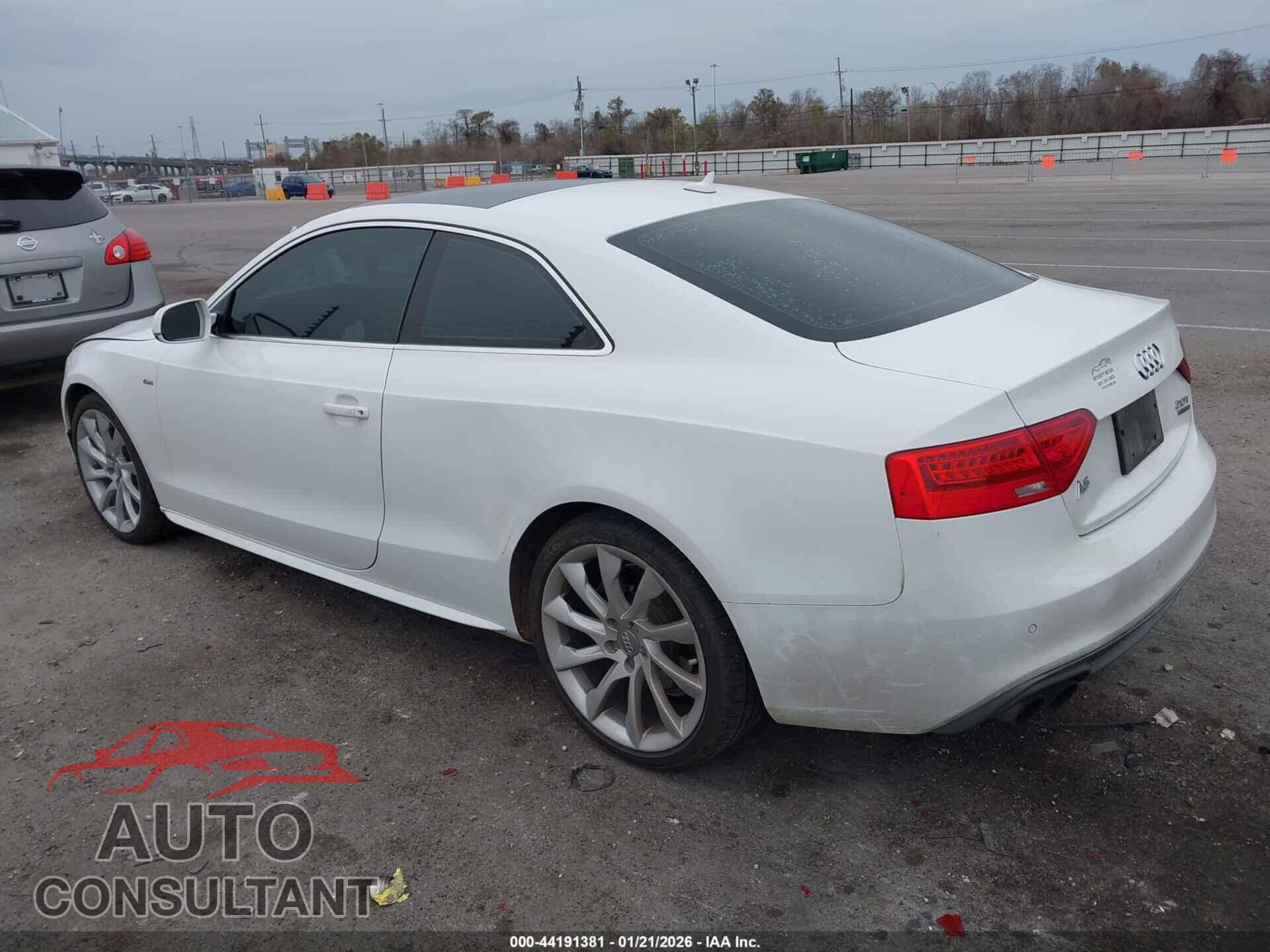AUDI A5 2015 - WAUMFAFR9FA039147