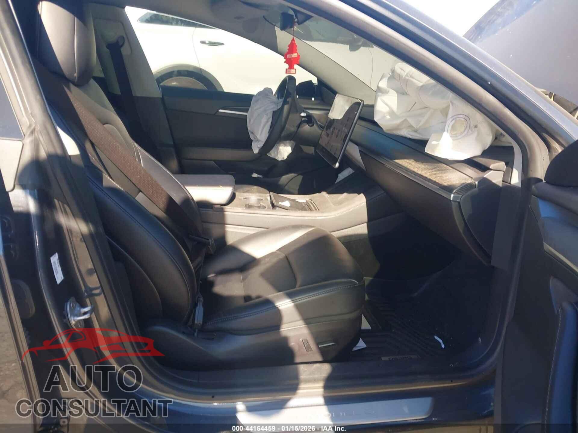 TESLA MODEL 3 2021 - 5YJ3E1EA2MF067227