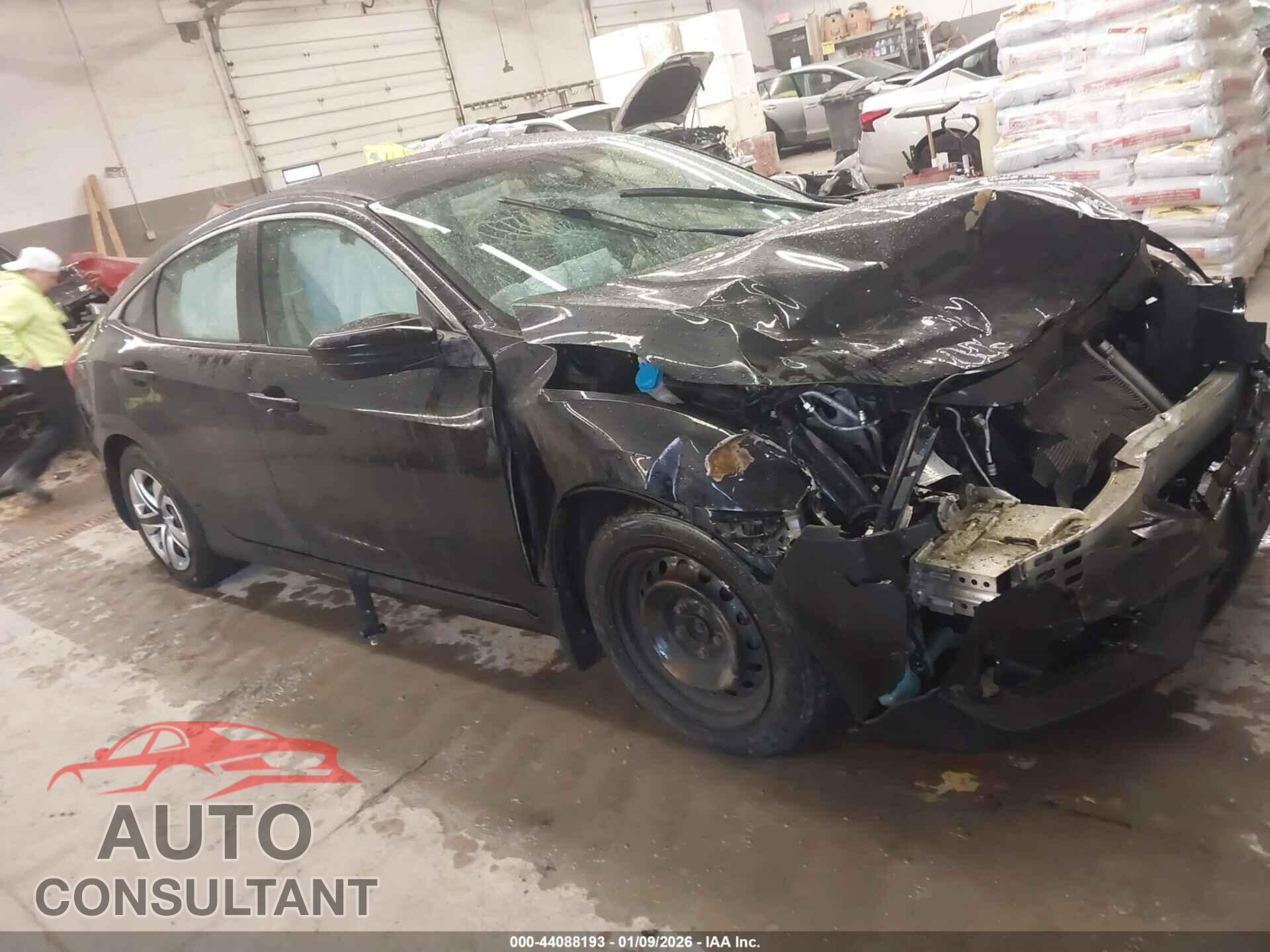 HONDA CIVIC 2018 - 2HGFC2F55JH584684
