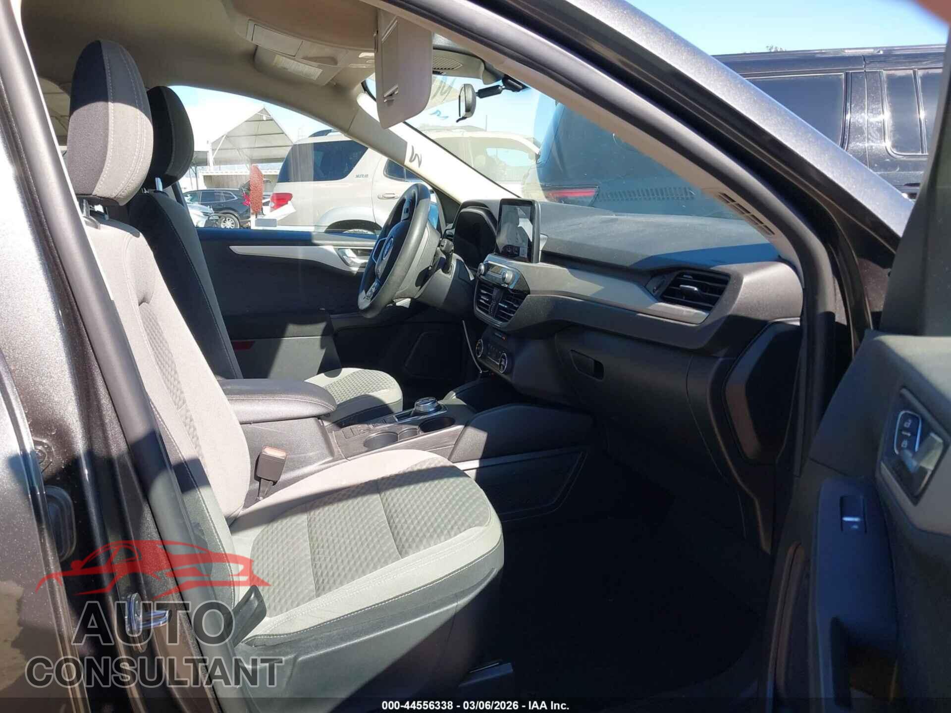 FORD ESCAPE 2020 - 1FMCU0G65LUA35329