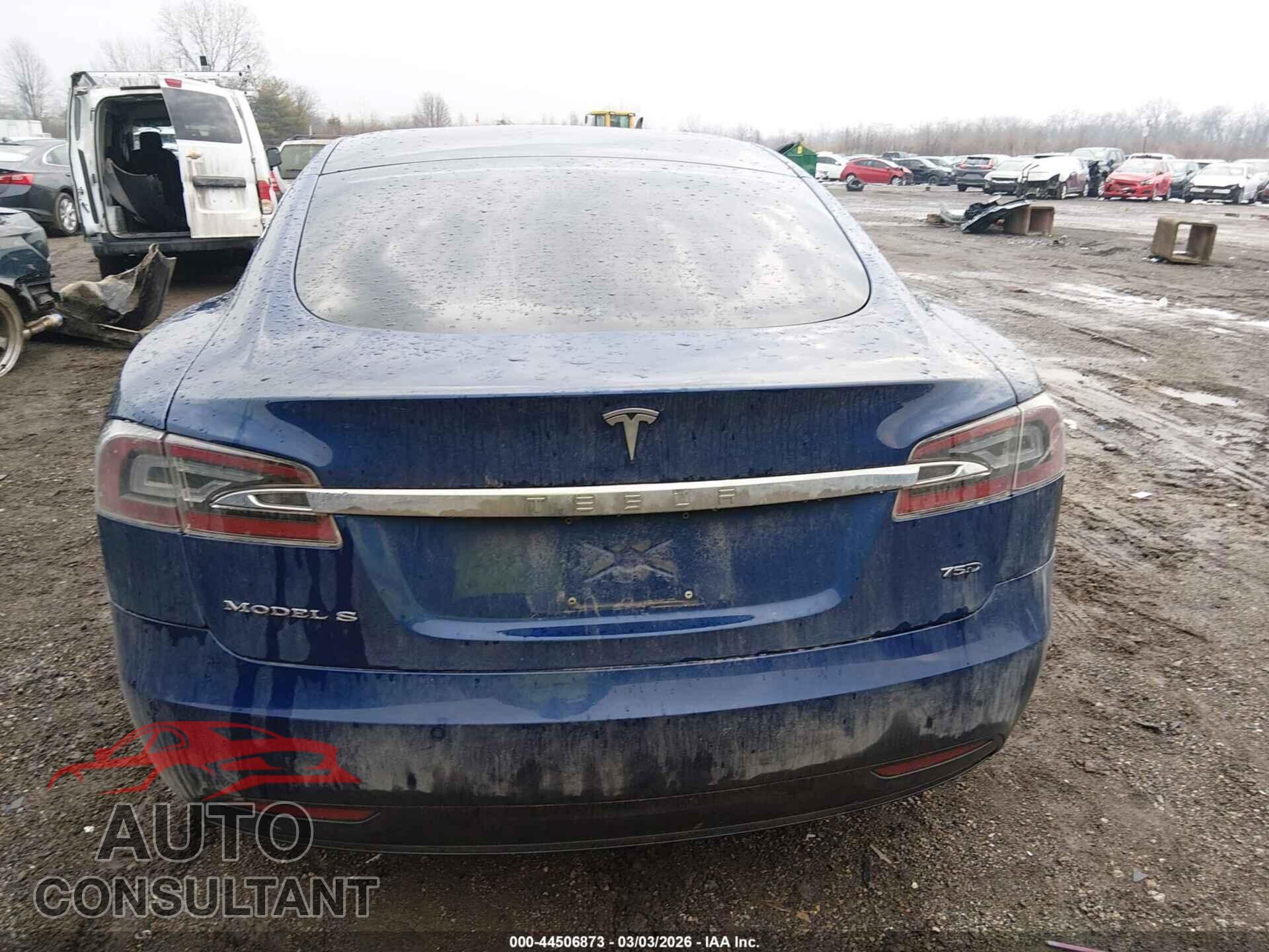 TESLA MODEL S 2018 - 5YJSA1E24JF296777