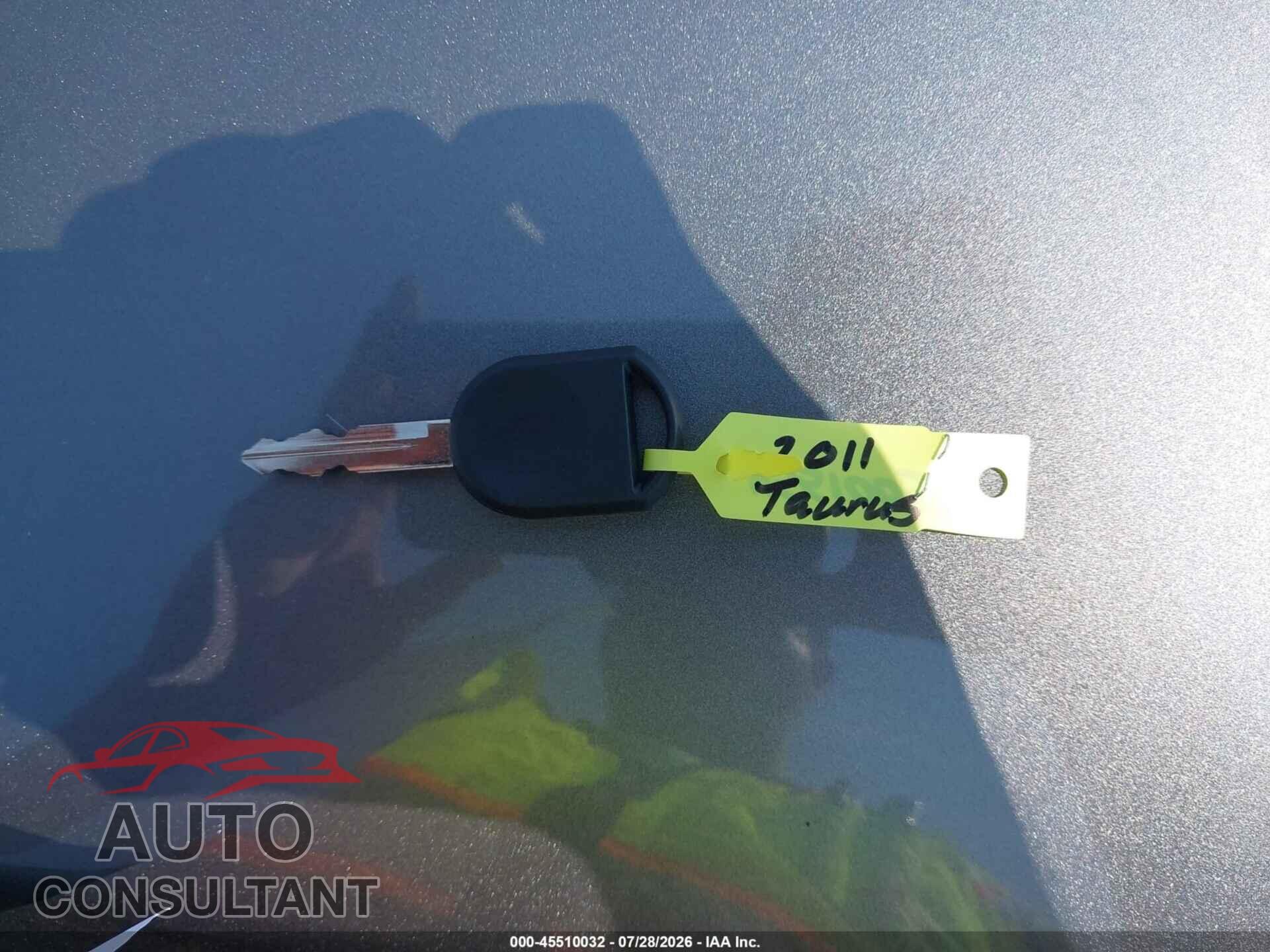 FORD TAURUS 2011 - 1FAHP2JW5BG149212